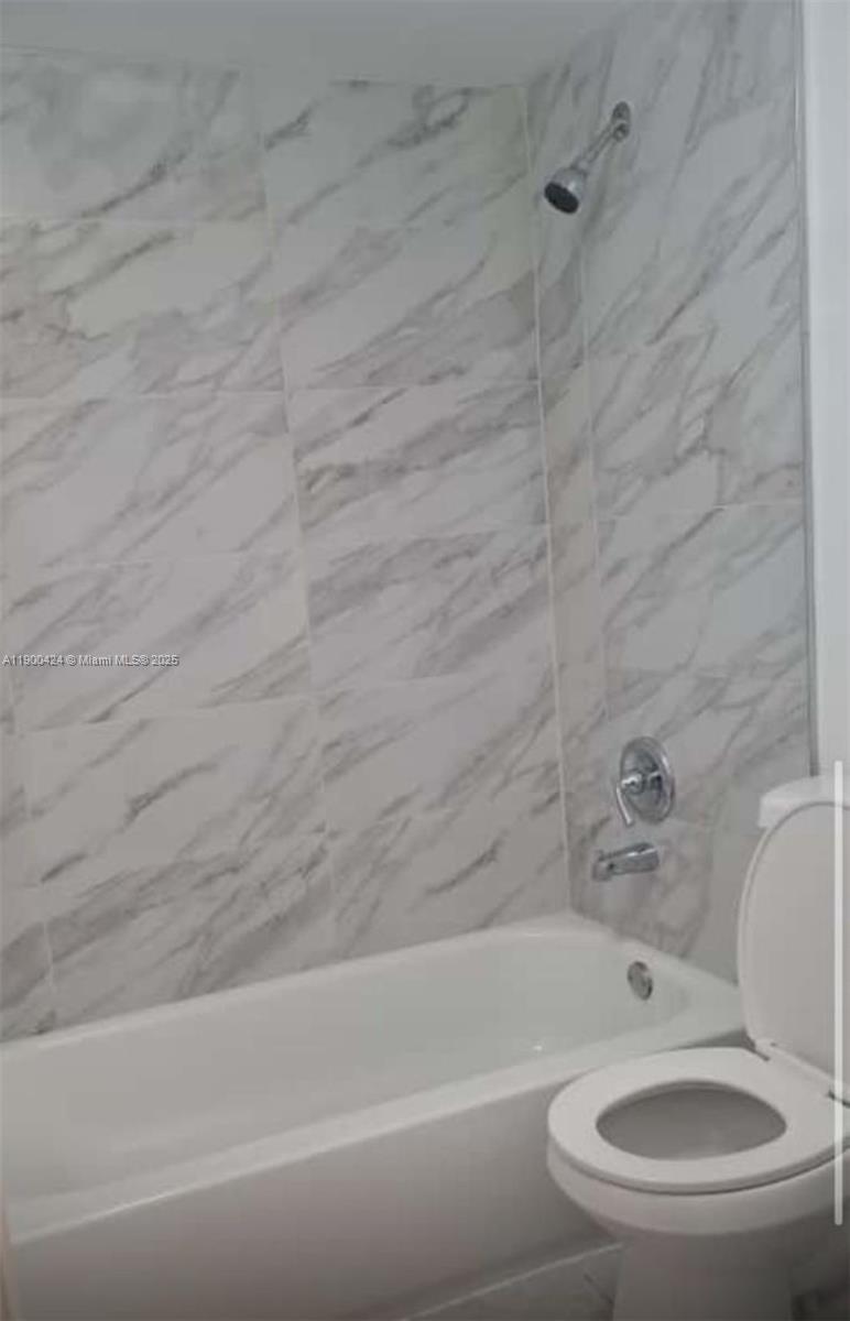 CLEAR LAKE CLUB CONDO - Residential Lease