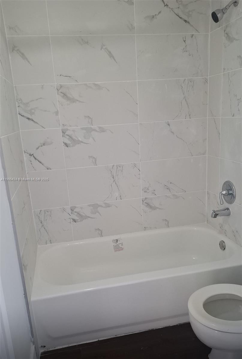 CLEAR LAKE CLUB CONDO - Residential Lease