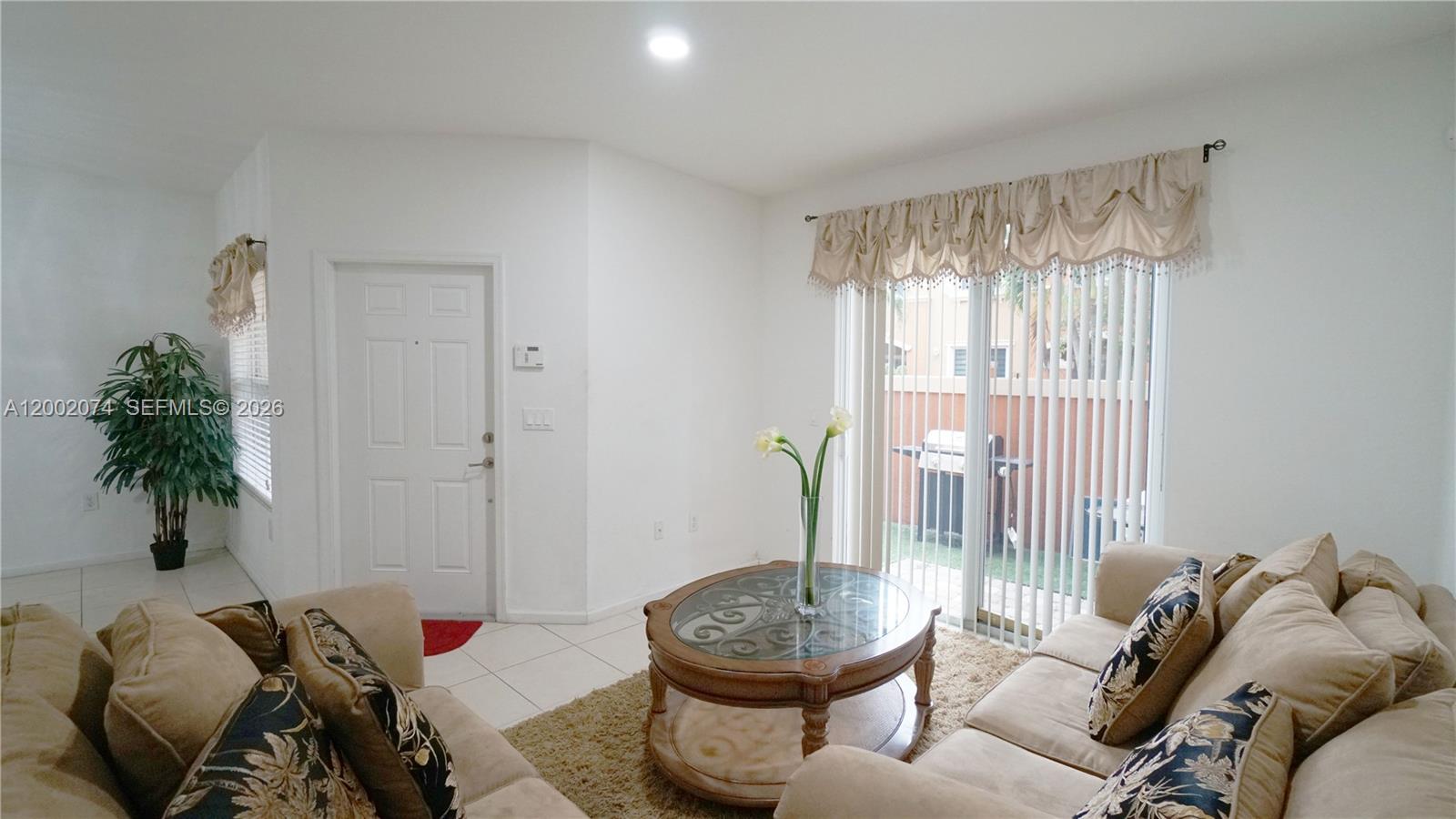 MARTINIQUE NO 1 CONDO - Residential Lease