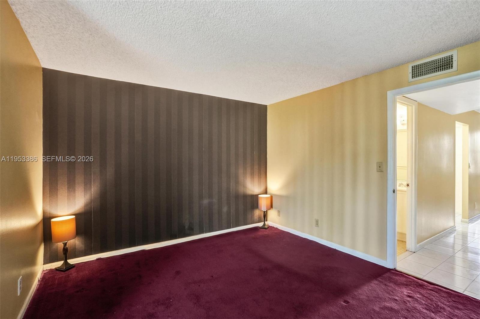 SUNRISE LAKES 111 CONDO - Residential