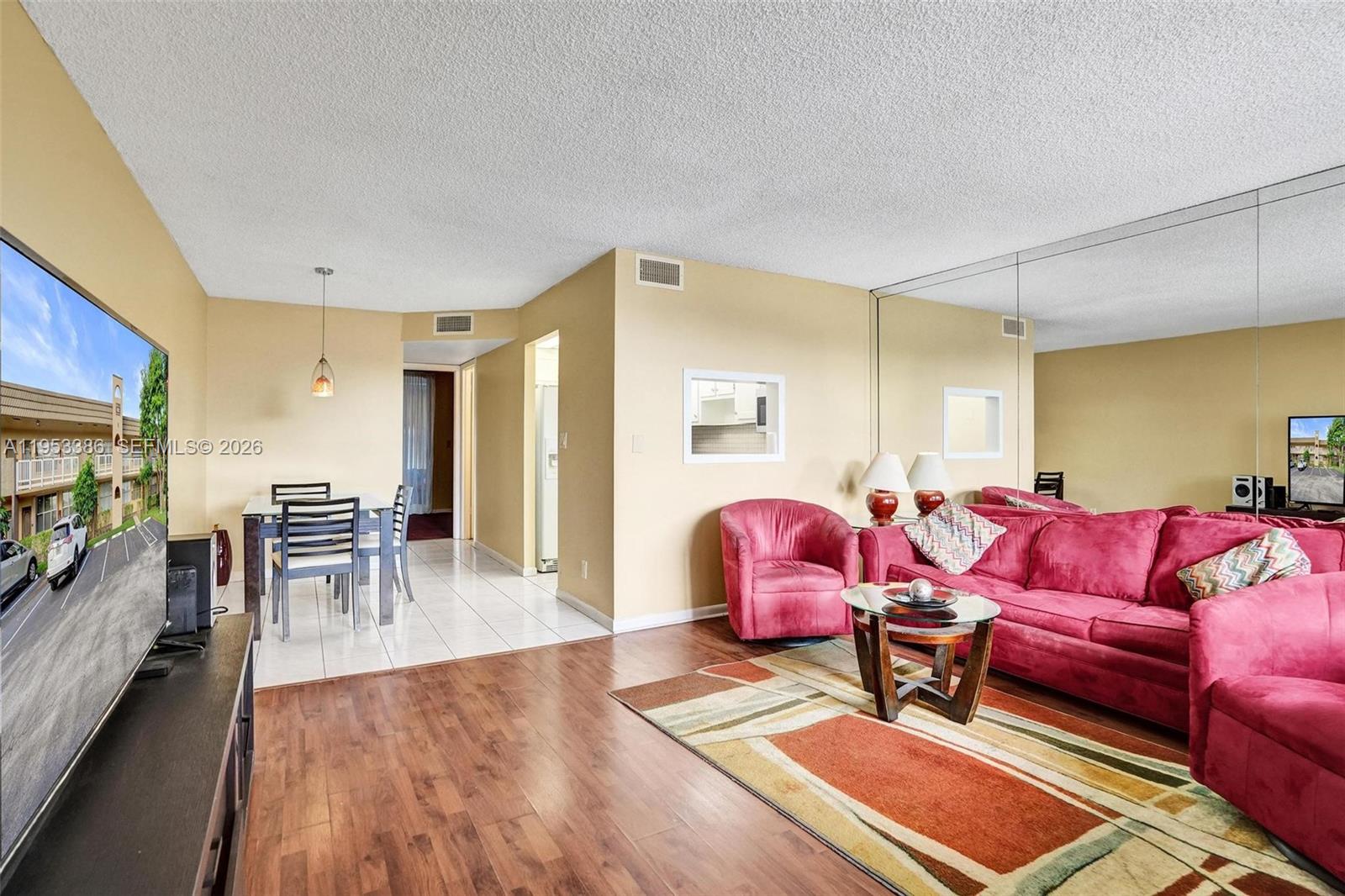 9081 Sunrise Lakes Blvd 107