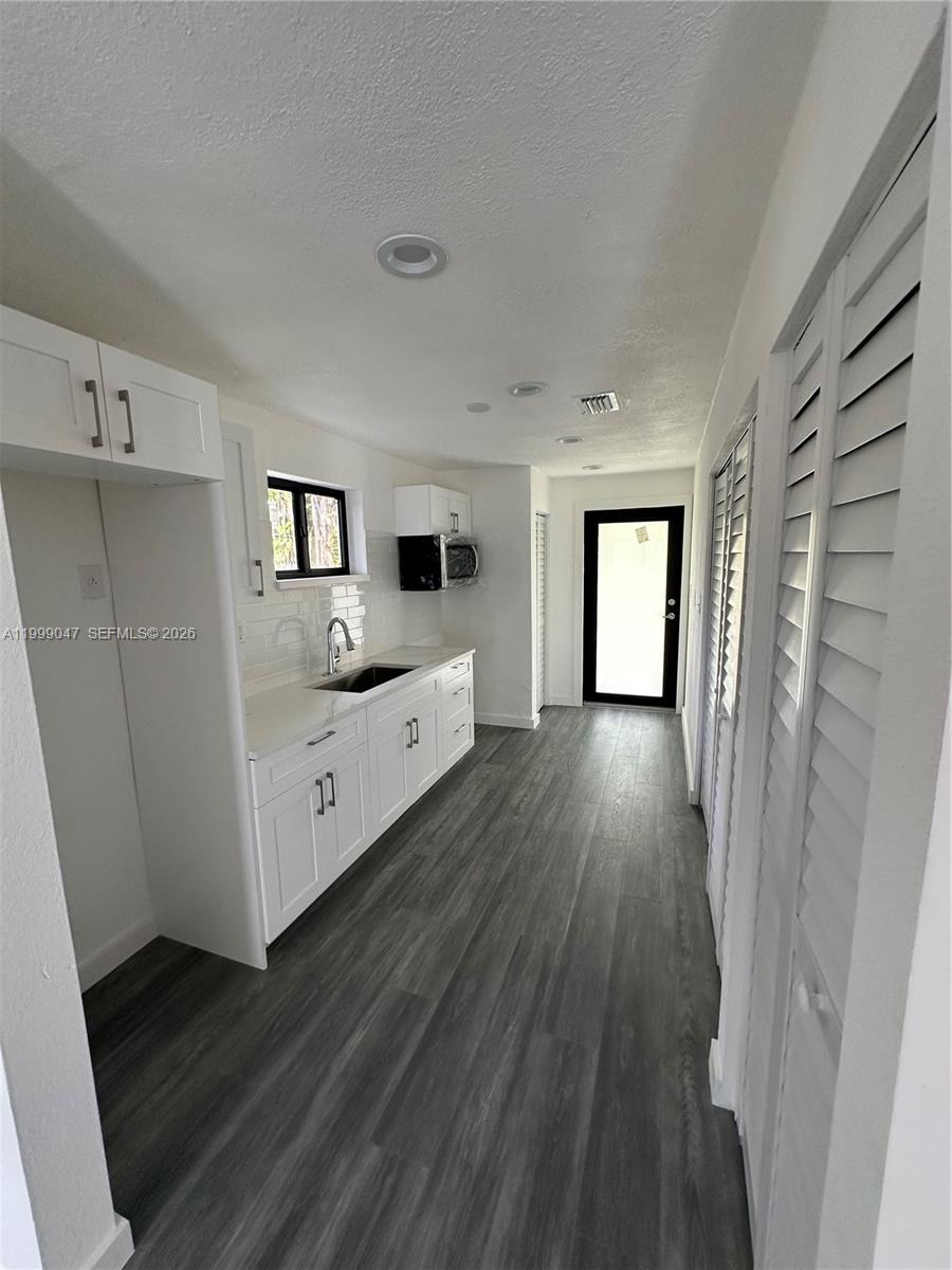 FROW HOMESTEAD - Residential Lease