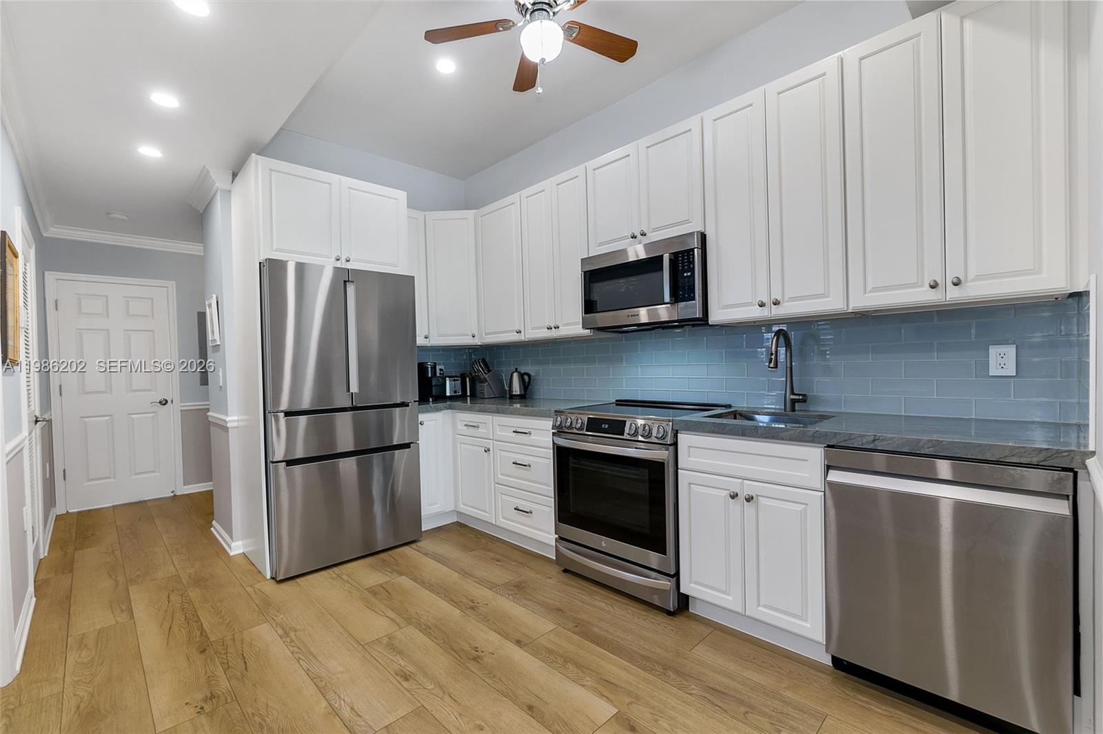 2870 PINE TREE CONDO - Residential