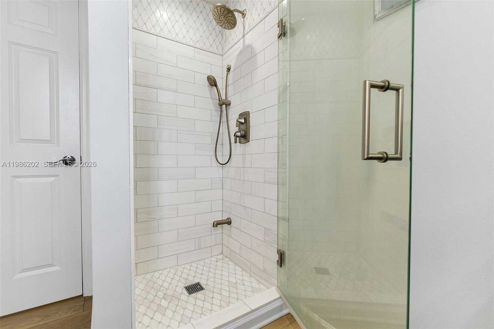 2870 PINE TREE CONDO - Residential