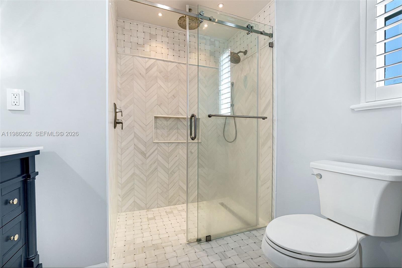 2870 PINE TREE CONDO - Residential