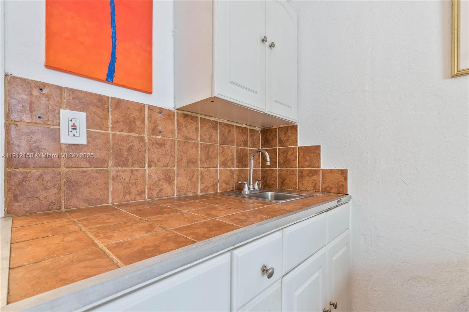 Mantel Condo - Residential