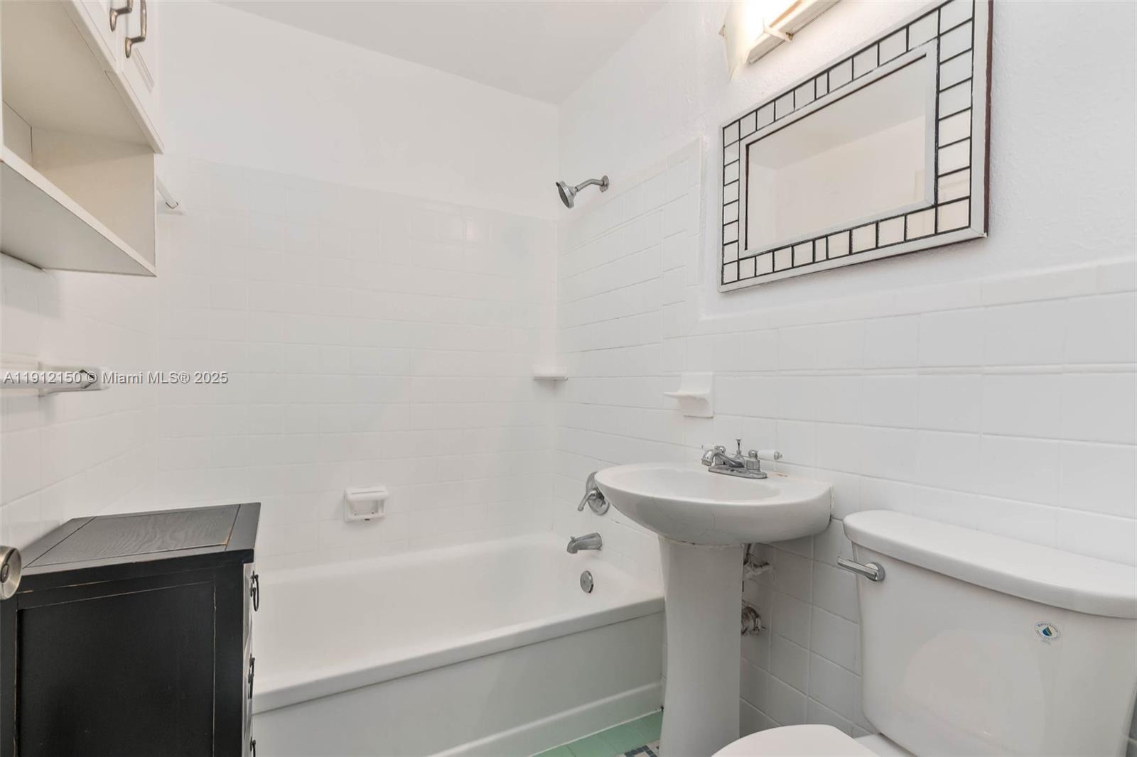 Mantel Condo - Residential