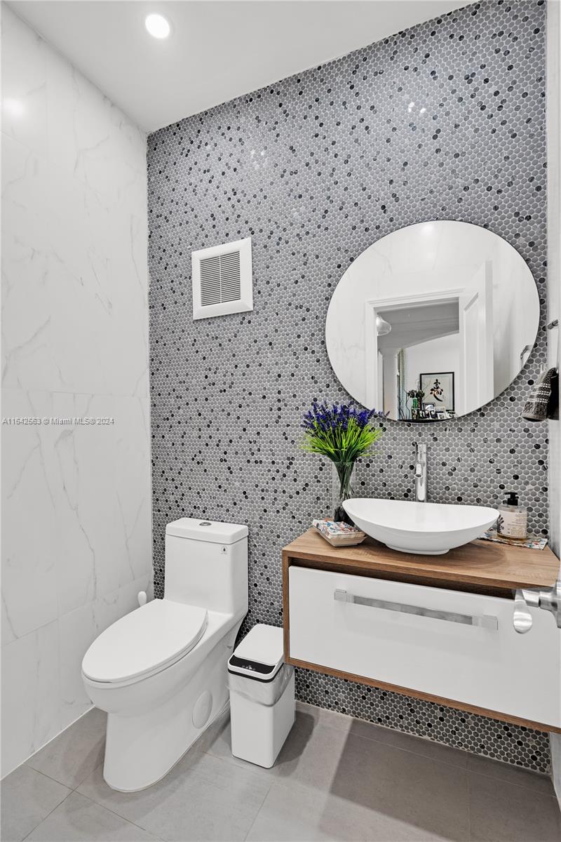 RIVIERA 1ST & 2ND ADDN AM - Residential