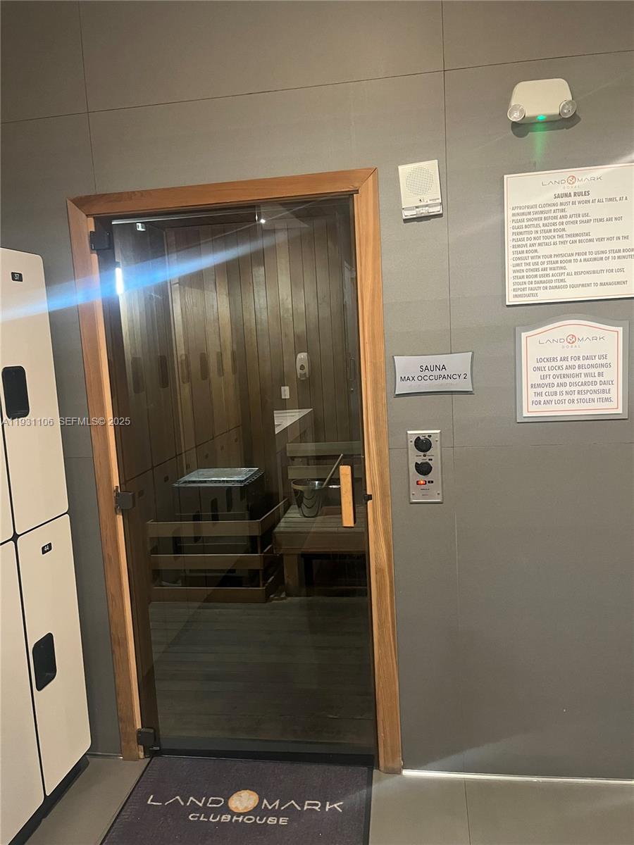 LANDMARK AT DORAL - Residential Lease