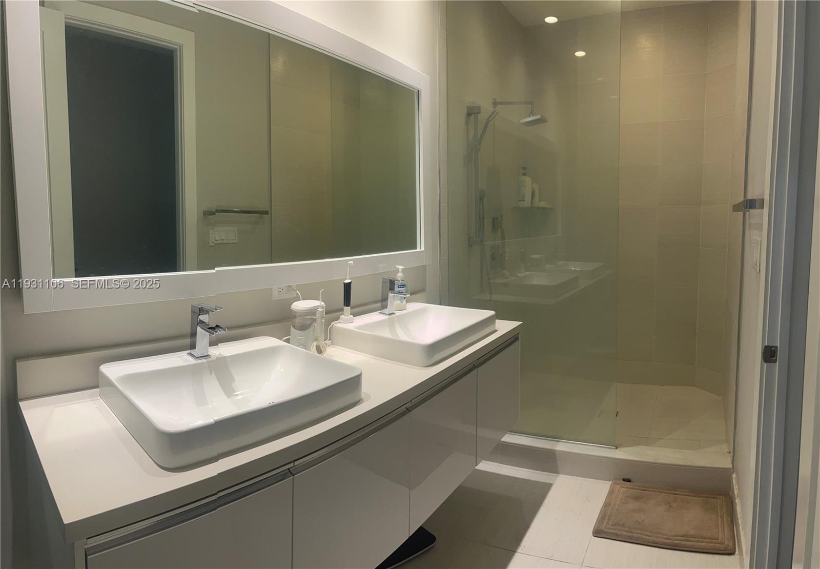 LANDMARK AT DORAL - Residential Lease