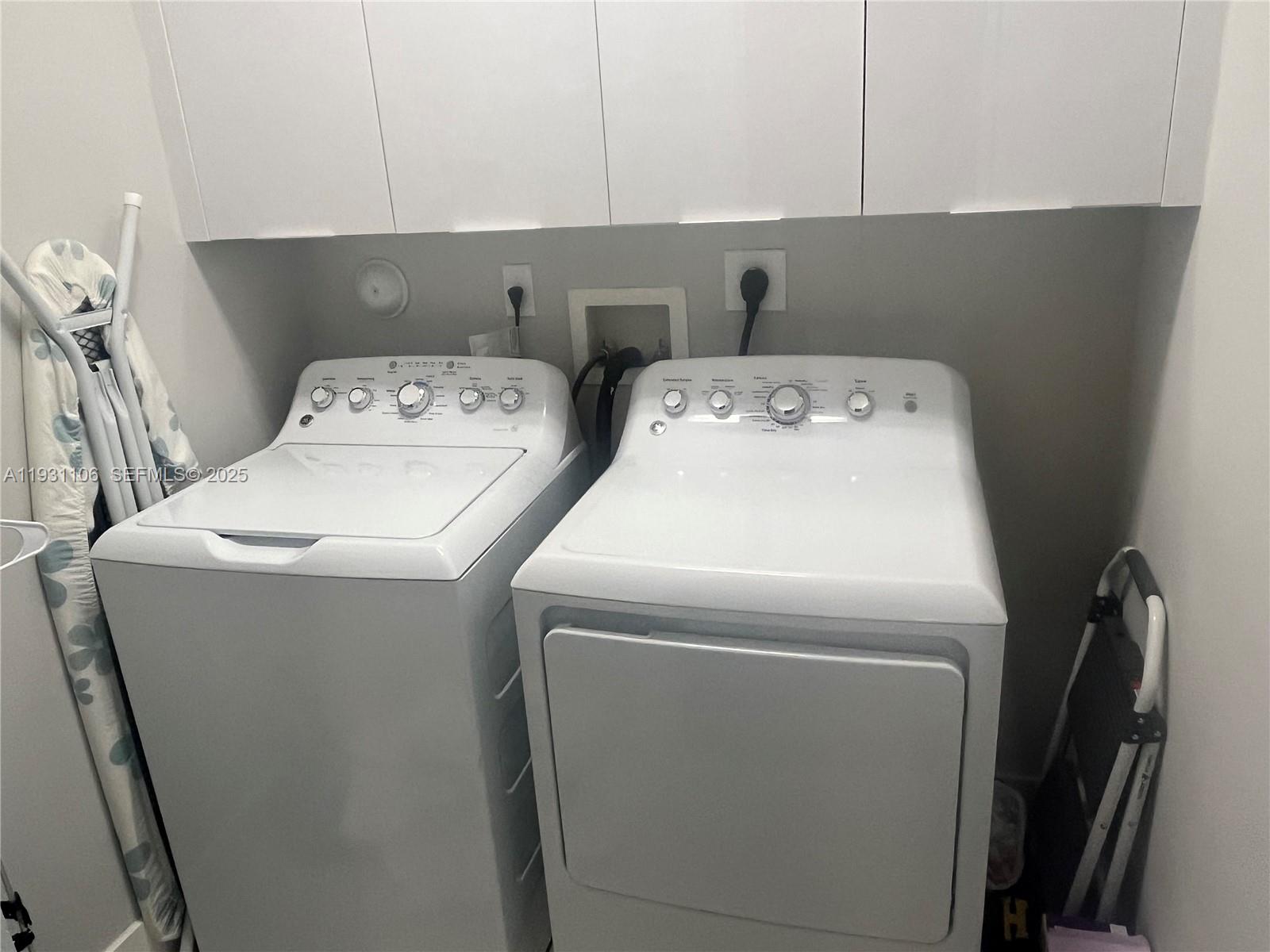 LANDMARK AT DORAL - Residential Lease