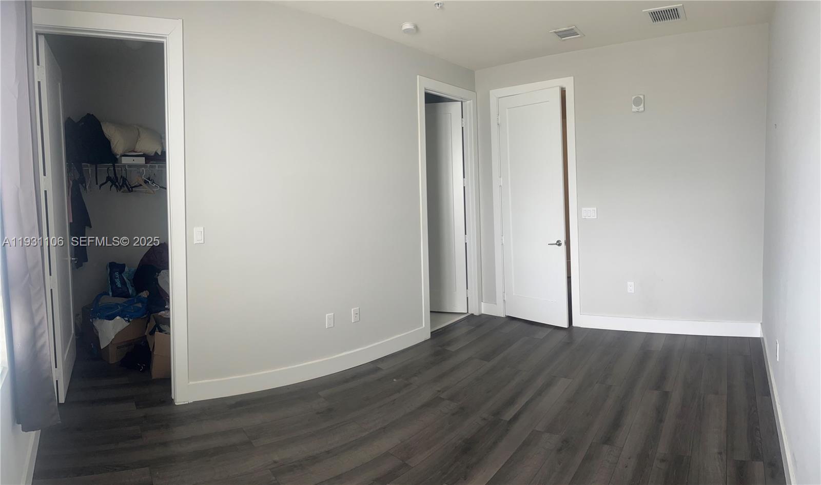 LANDMARK AT DORAL - Residential Lease