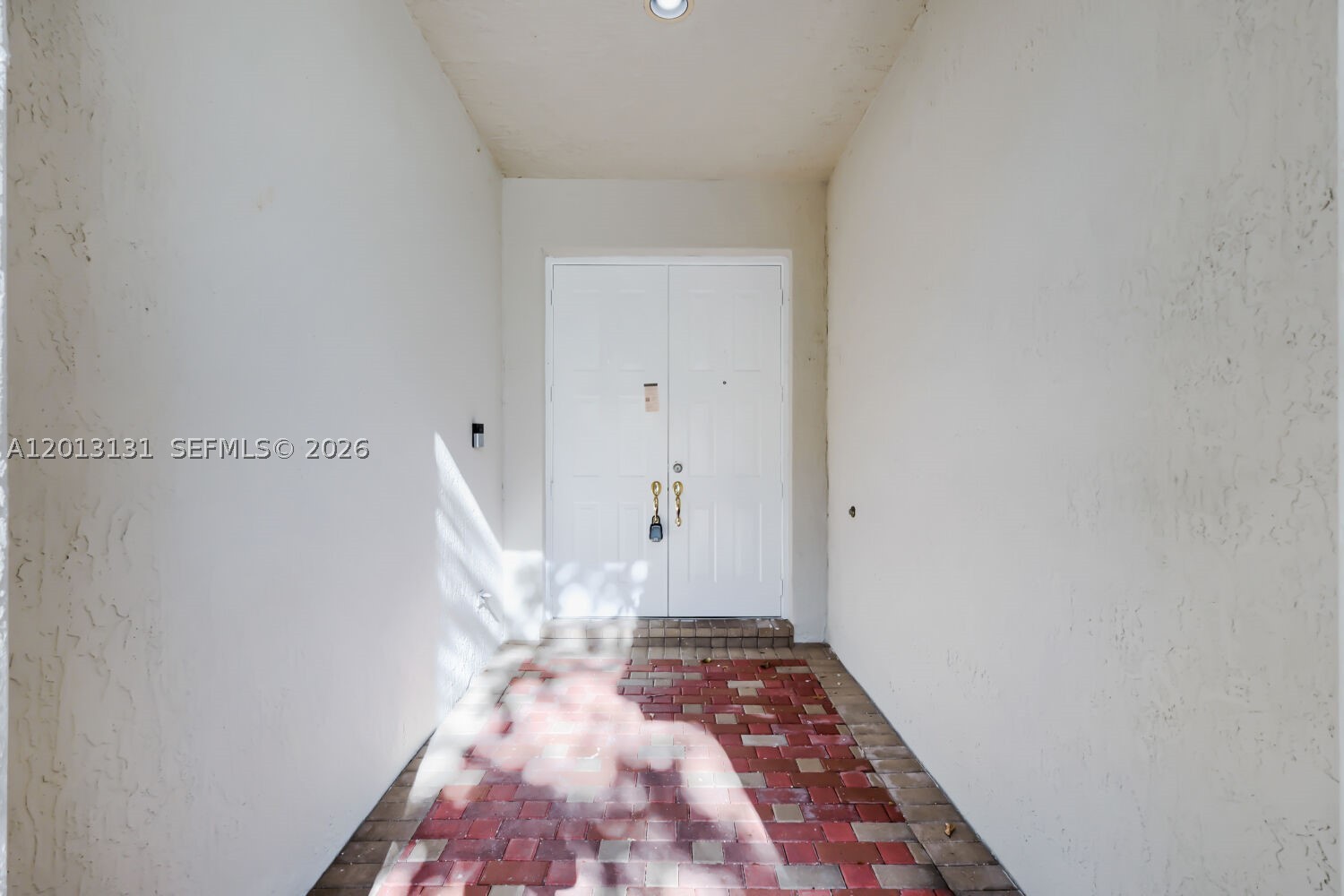 117 Palm Cir
