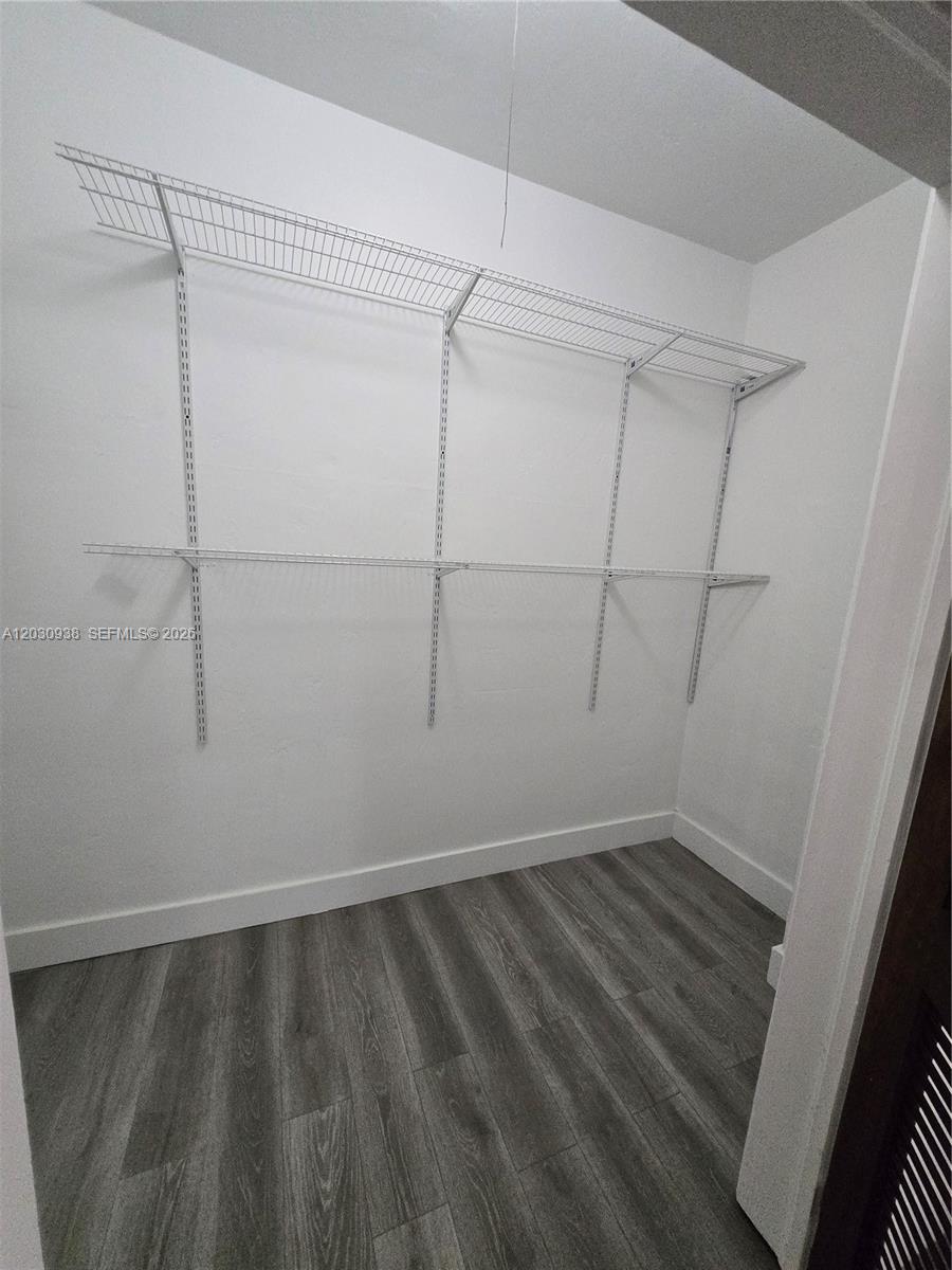 2131 Calais Dr 7