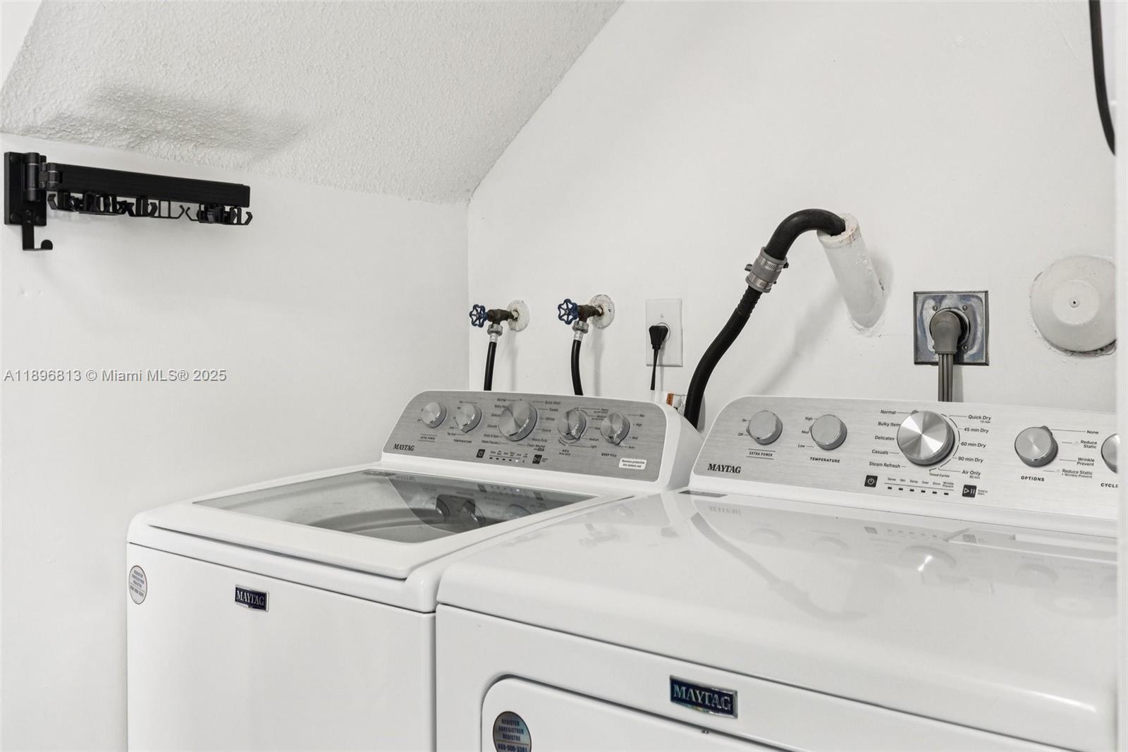 ANTIGUA AT SPRING VALLEY - Residential