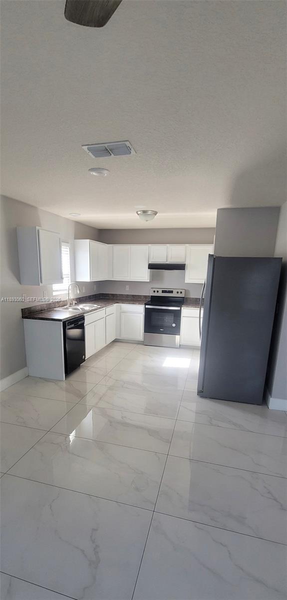 PORT ST LUCIE SECTION 10 - Residential