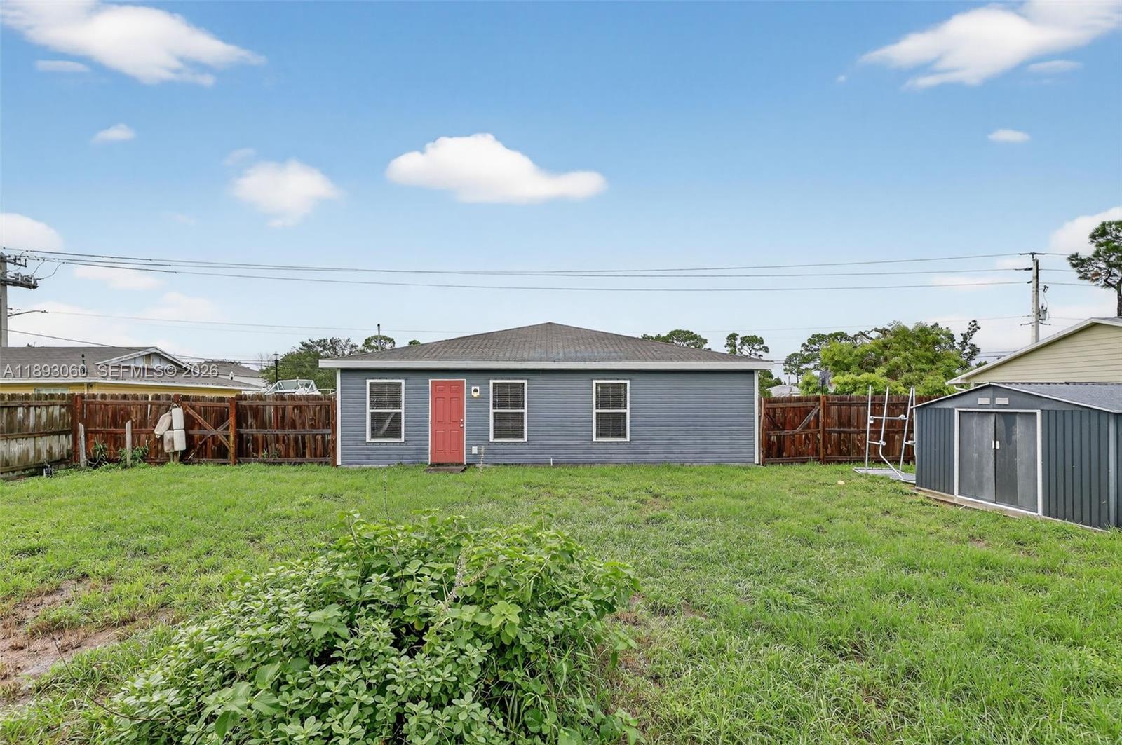 PORT ST LUCIE SECTION 10 - Residential