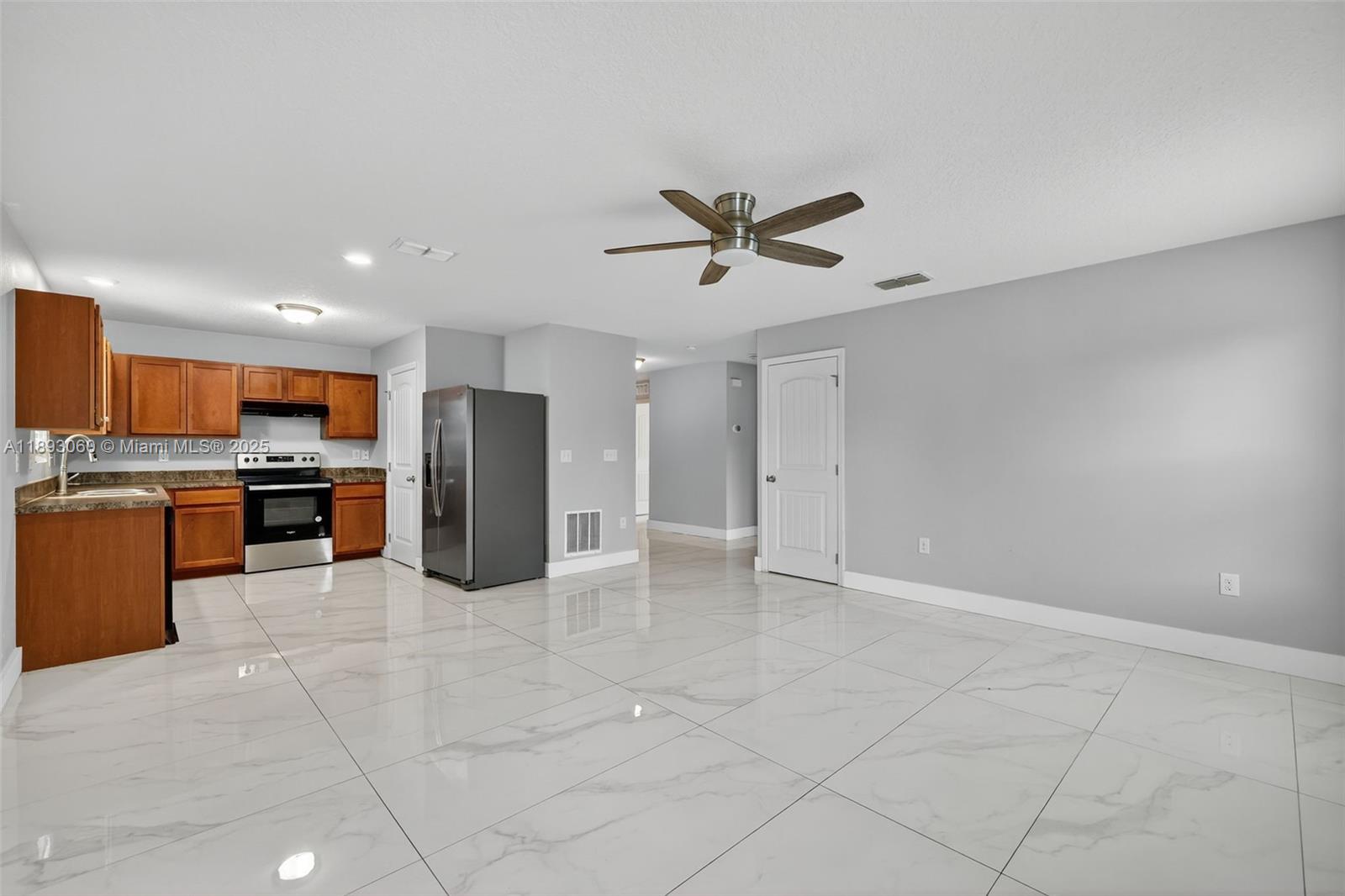 PORT ST LUCIE SECTION 10 - Residential