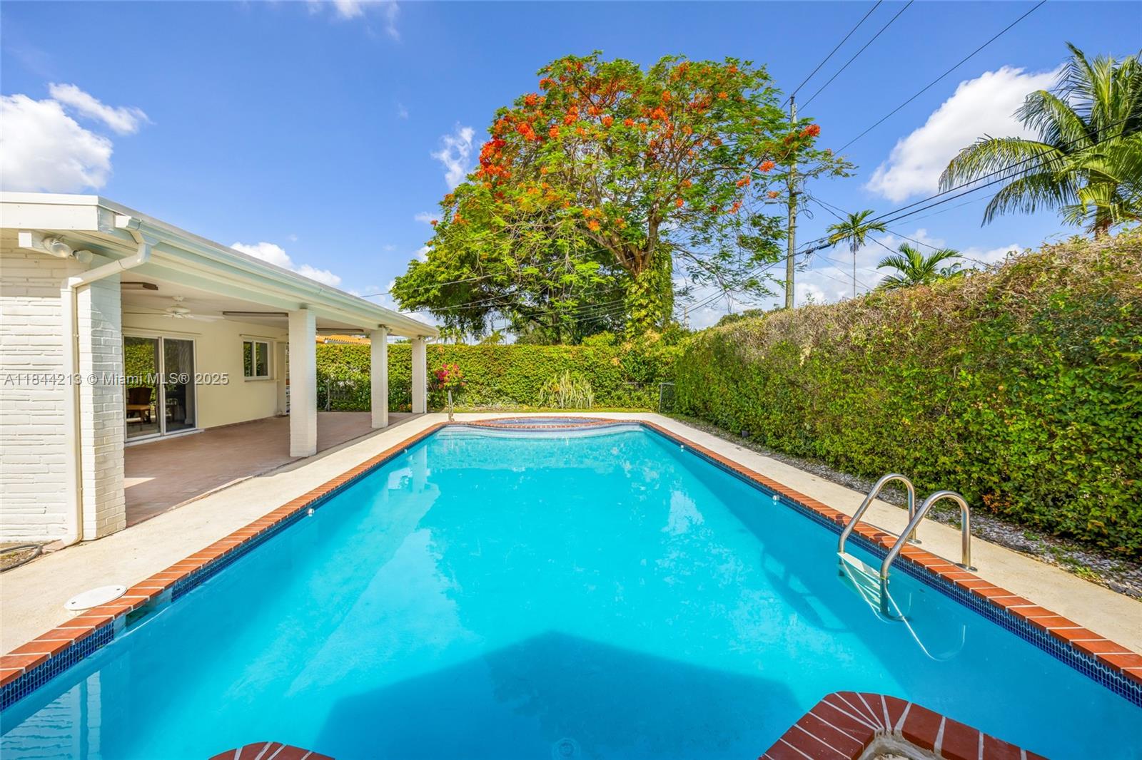 RINDONE ESTS - Residential