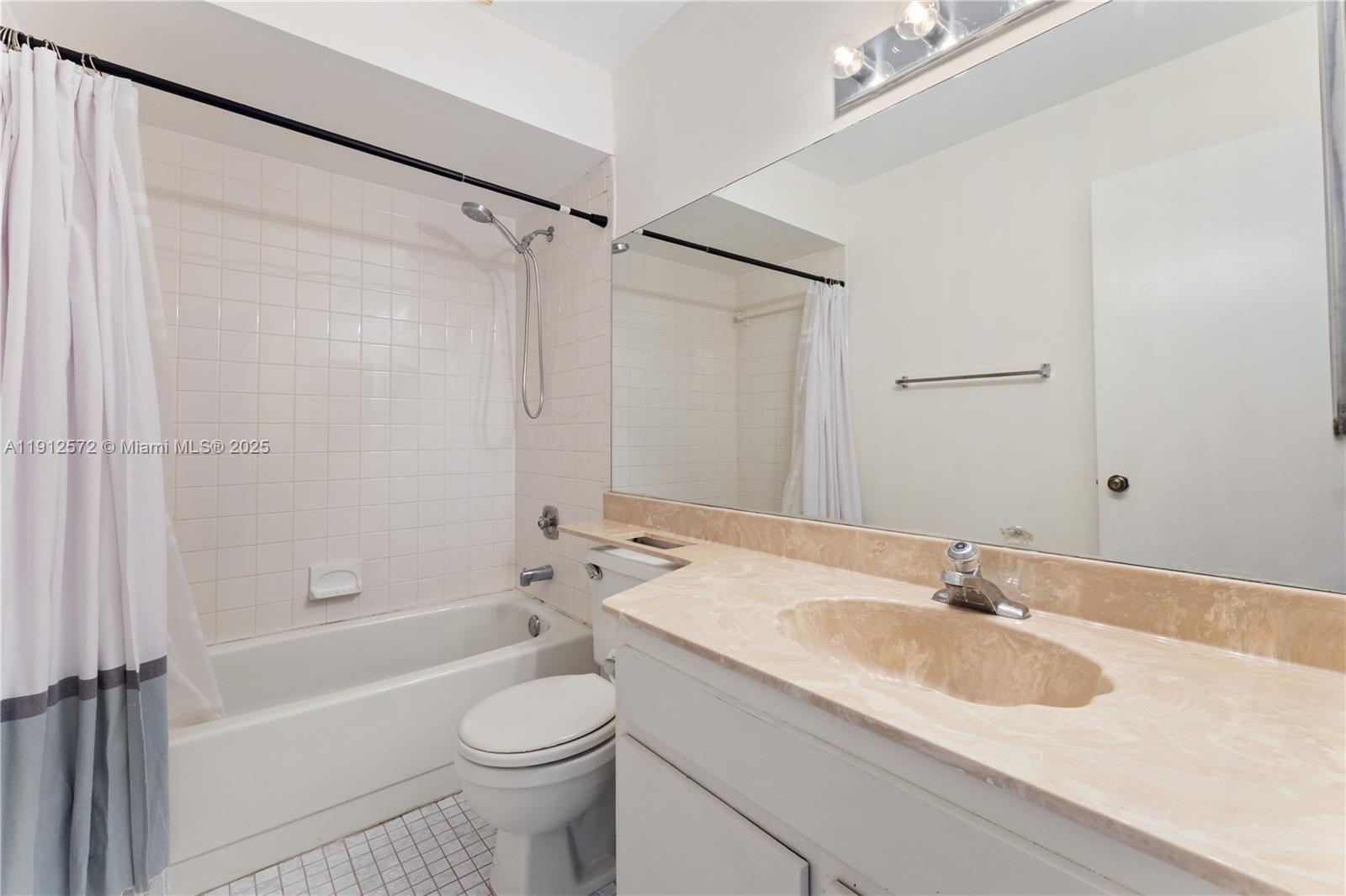 CROSSINGS VILLAGE HOMES C - Residential