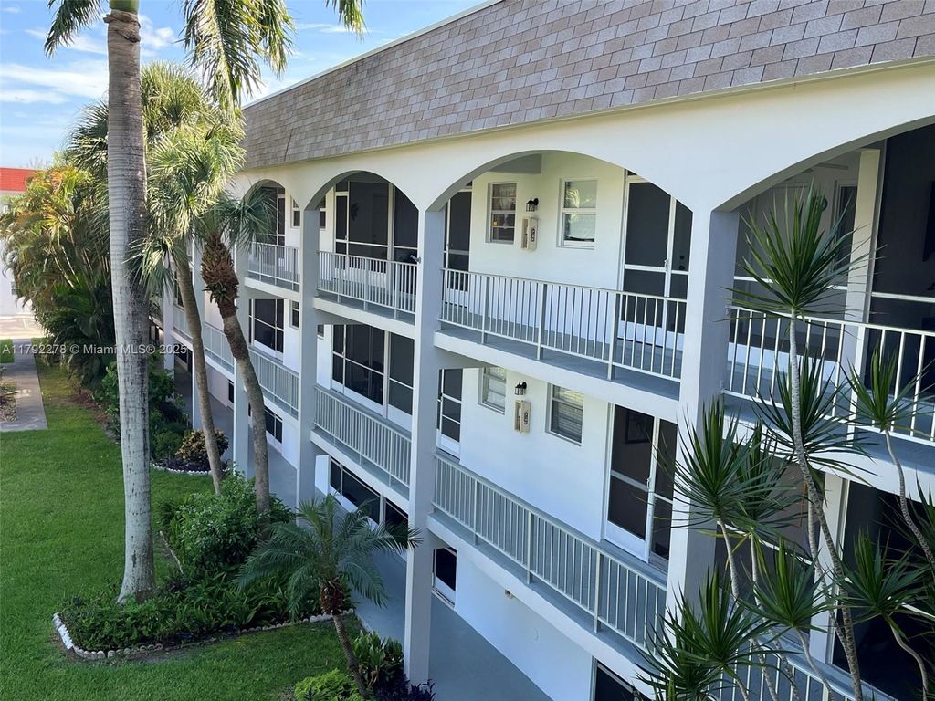 Photo of 581 Blue Heron Dr #314-B, Hallandale Beach, FL 33009 (MLS # A11792278)