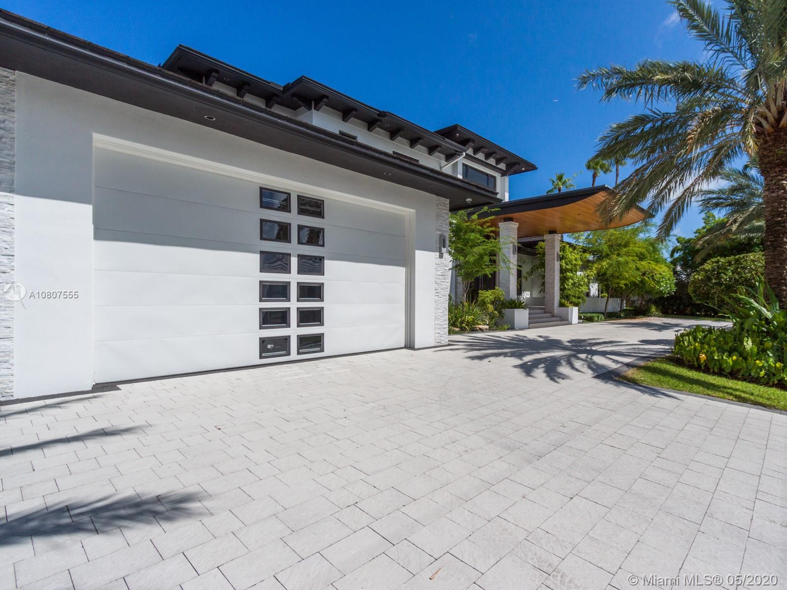 HOLLYWOOD GOLF ESTATES SE - Residential