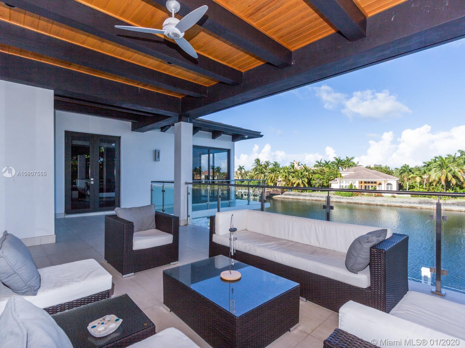 HOLLYWOOD GOLF ESTATES SE - Residential