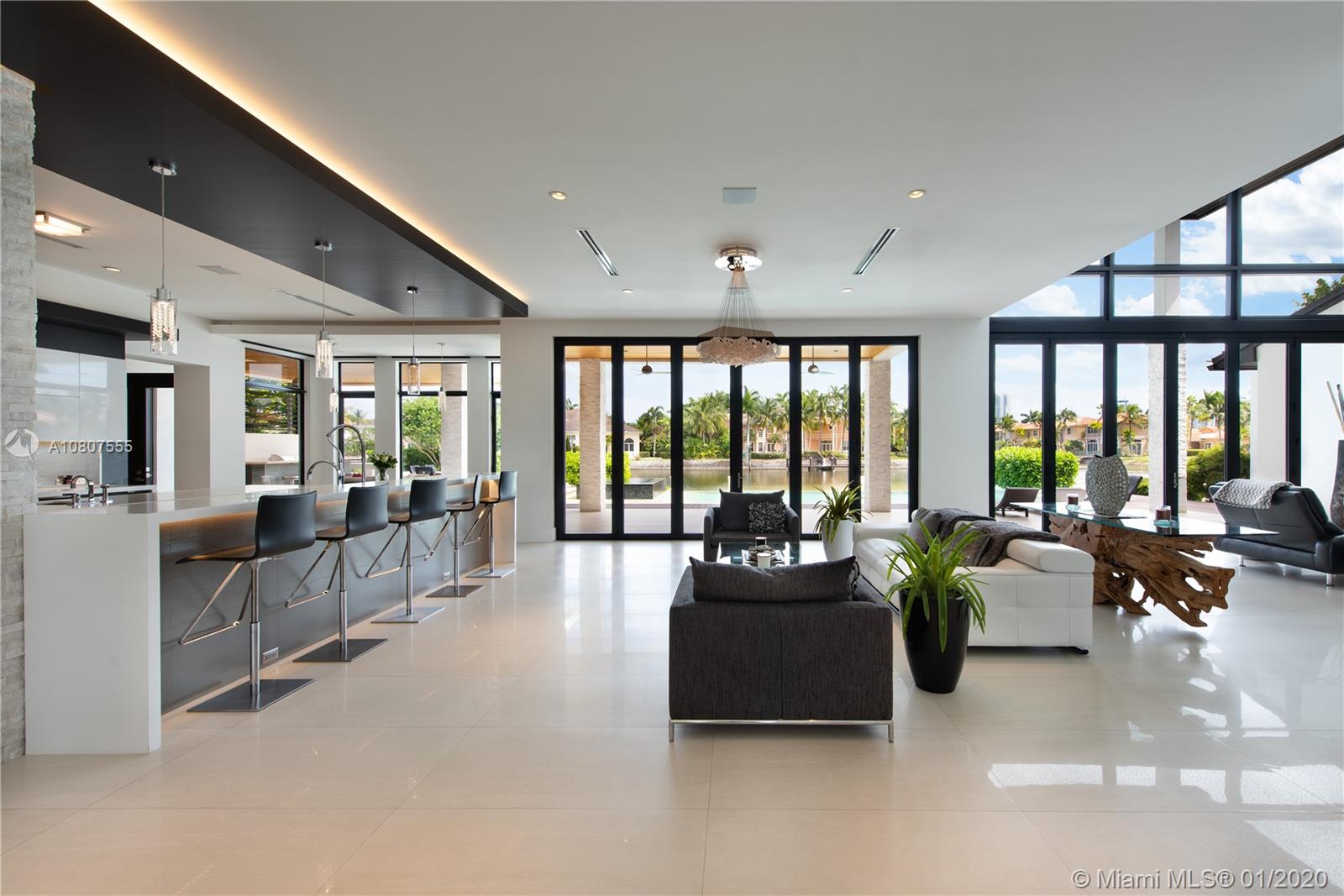 HOLLYWOOD GOLF ESTATES SE - Residential