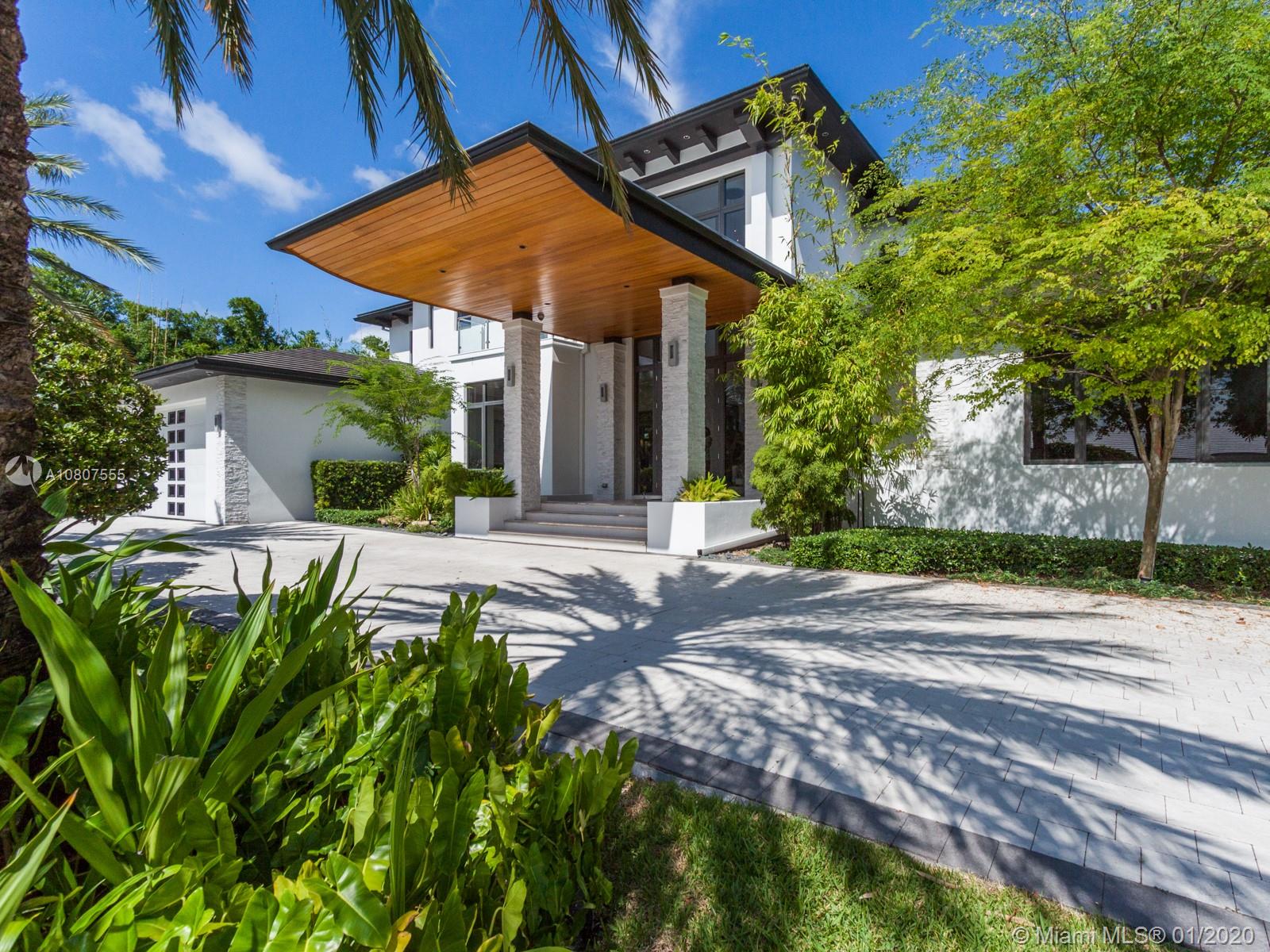 HOLLYWOOD GOLF ESTATES SE - Residential