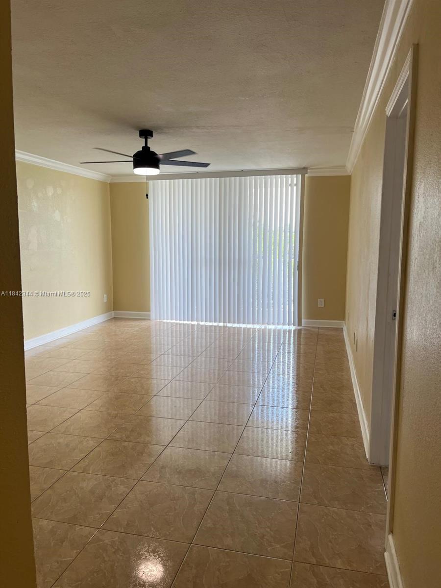 494 NW 165th St Rd C-403
