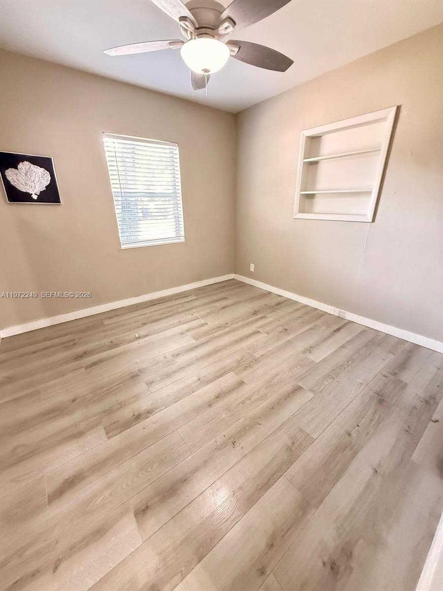 LAUDERDALE PARK 6-33 1/2 - Residential Lease