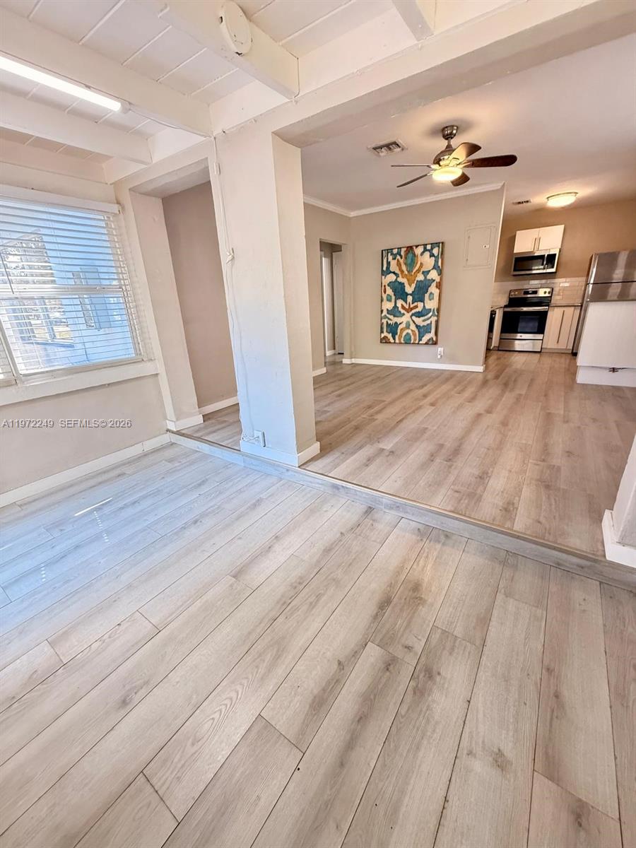 LAUDERDALE PARK 6-33 1/2 - Residential Lease