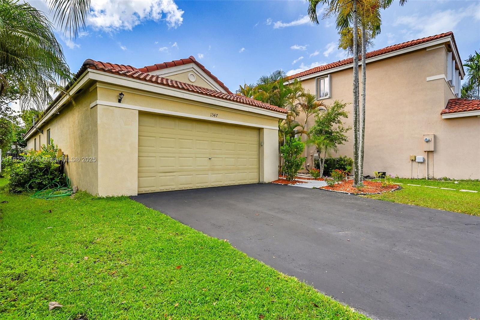 1347 Plumosa Way, Weston, FL, 33327/$675,000 1 1347 Plumosa Way