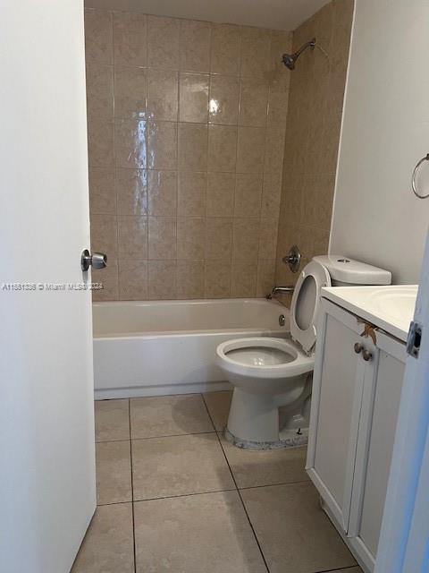 LAS BRISAS@ COUNTRY CLUB - Residential Lease