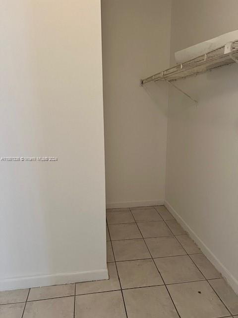 LAS BRISAS@ COUNTRY CLUB - Residential Lease