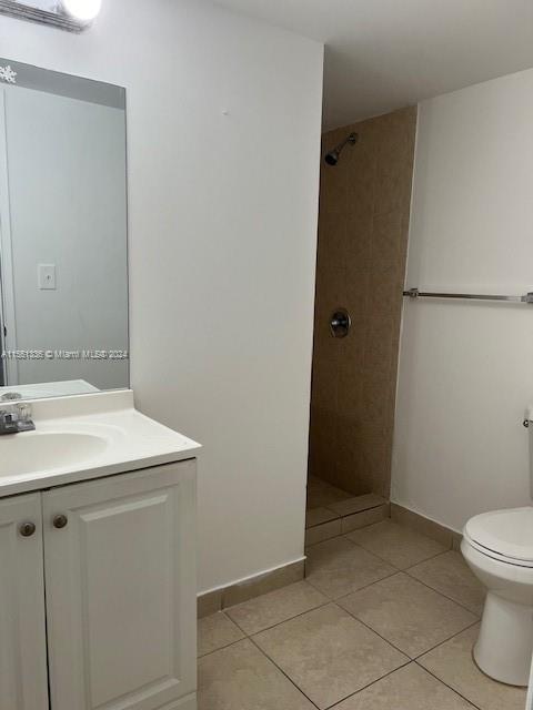 LAS BRISAS@ COUNTRY CLUB - Residential Lease