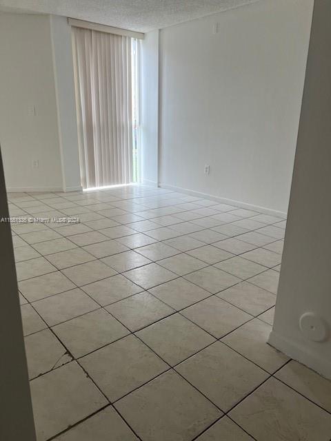LAS BRISAS@ COUNTRY CLUB - Residential Lease