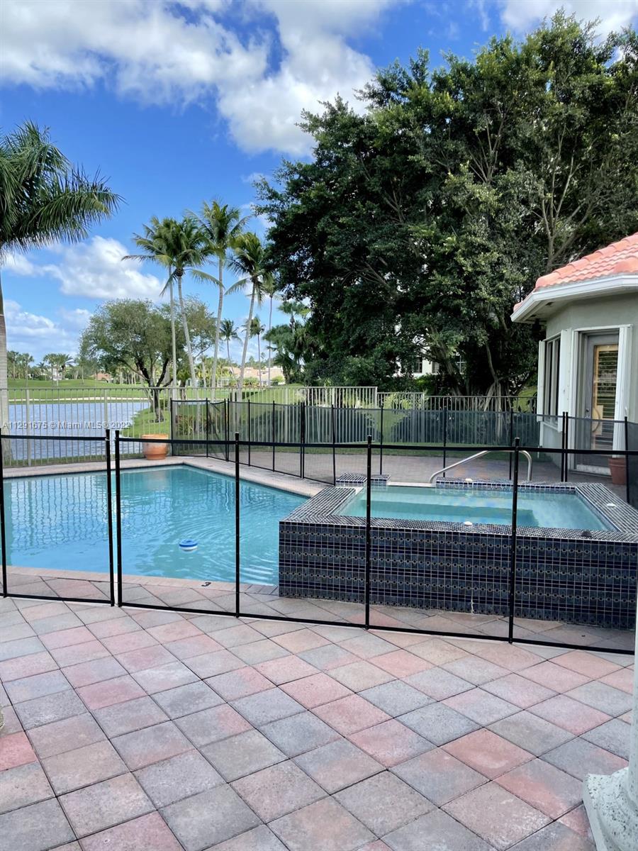 Chateau - Residential