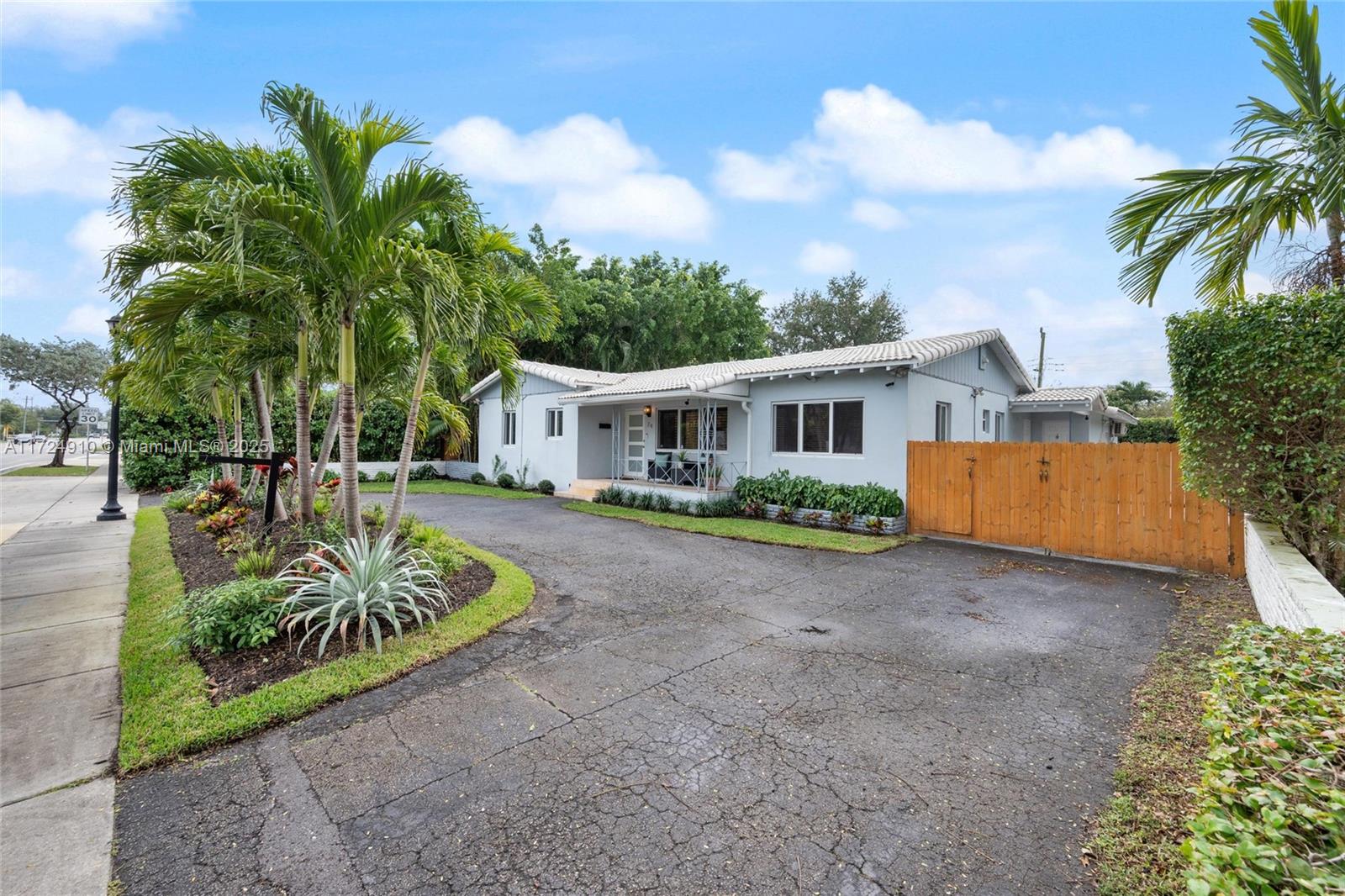 MIAMI SHORES SEC 1 AMD - Residential