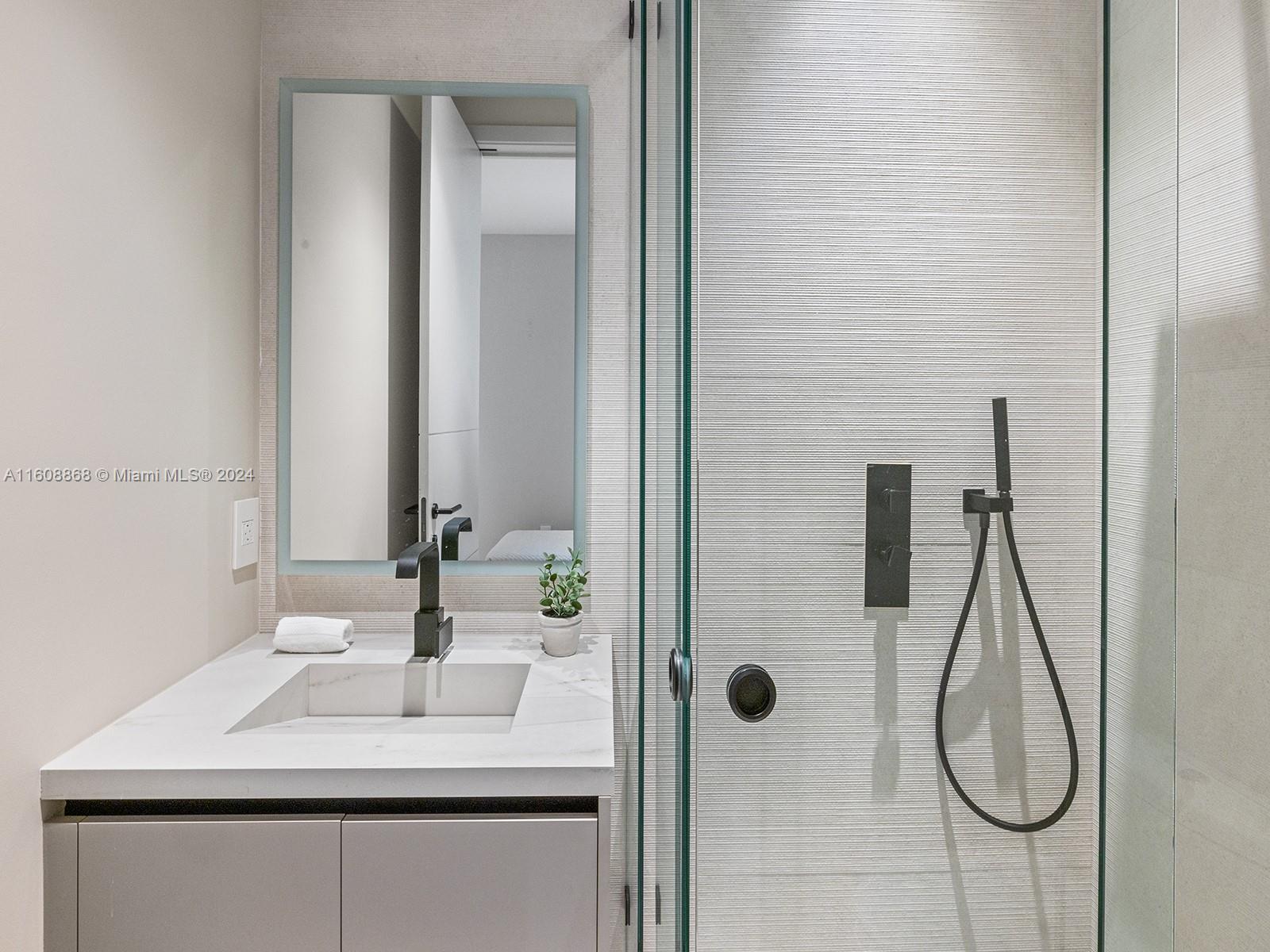 HIGH PINES REV PLAT OF 2N - Residential