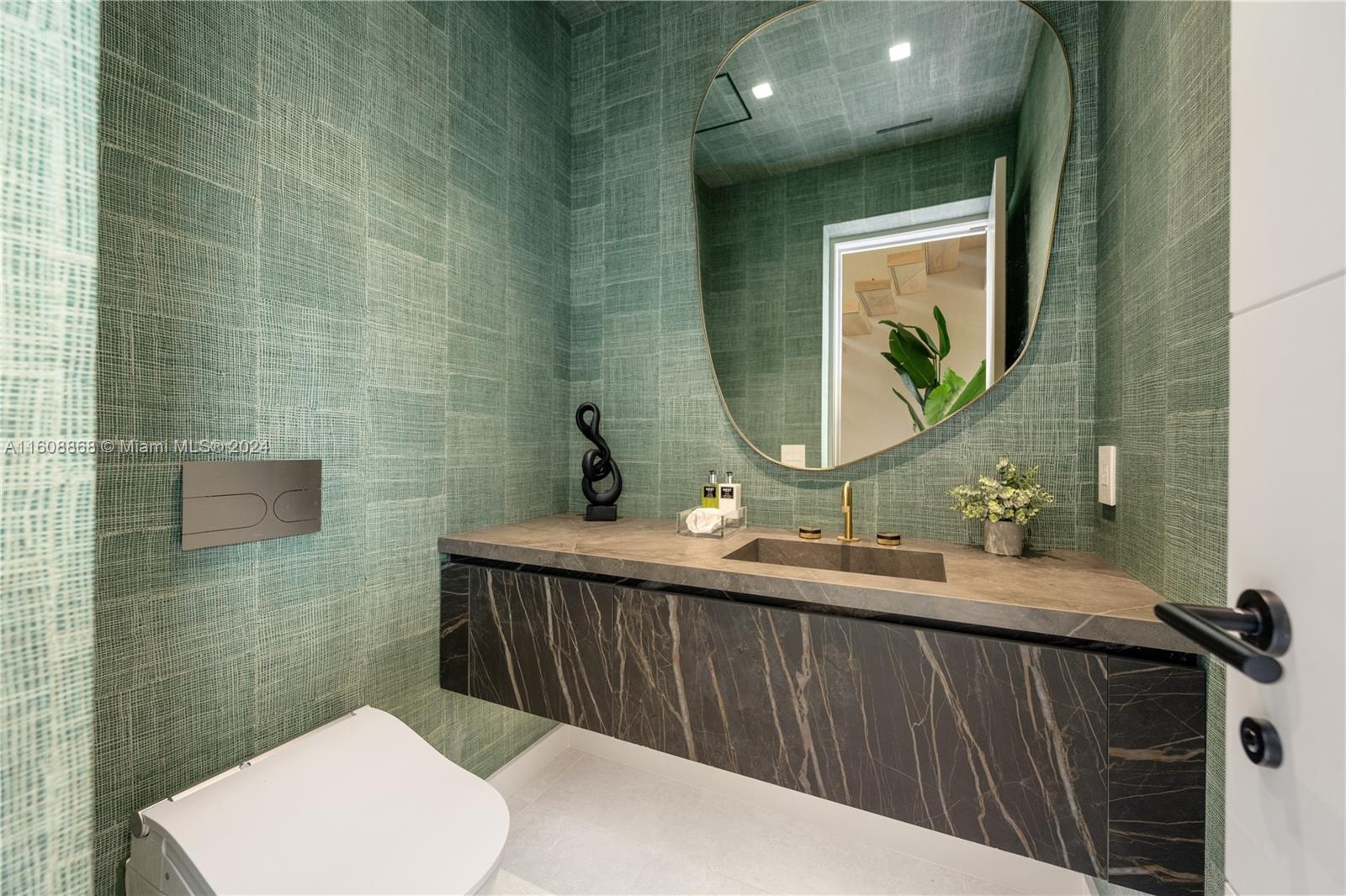 HIGH PINES REV PLAT OF 2N - Residential