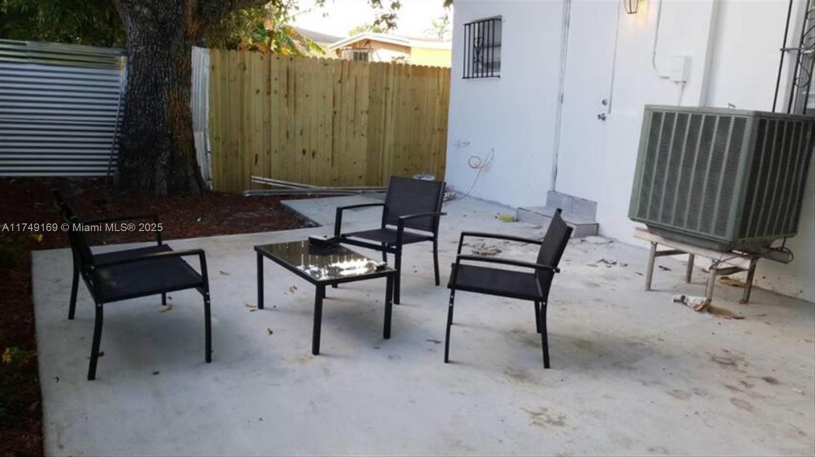 NORTH LIBERTY CITY - Residential Lease