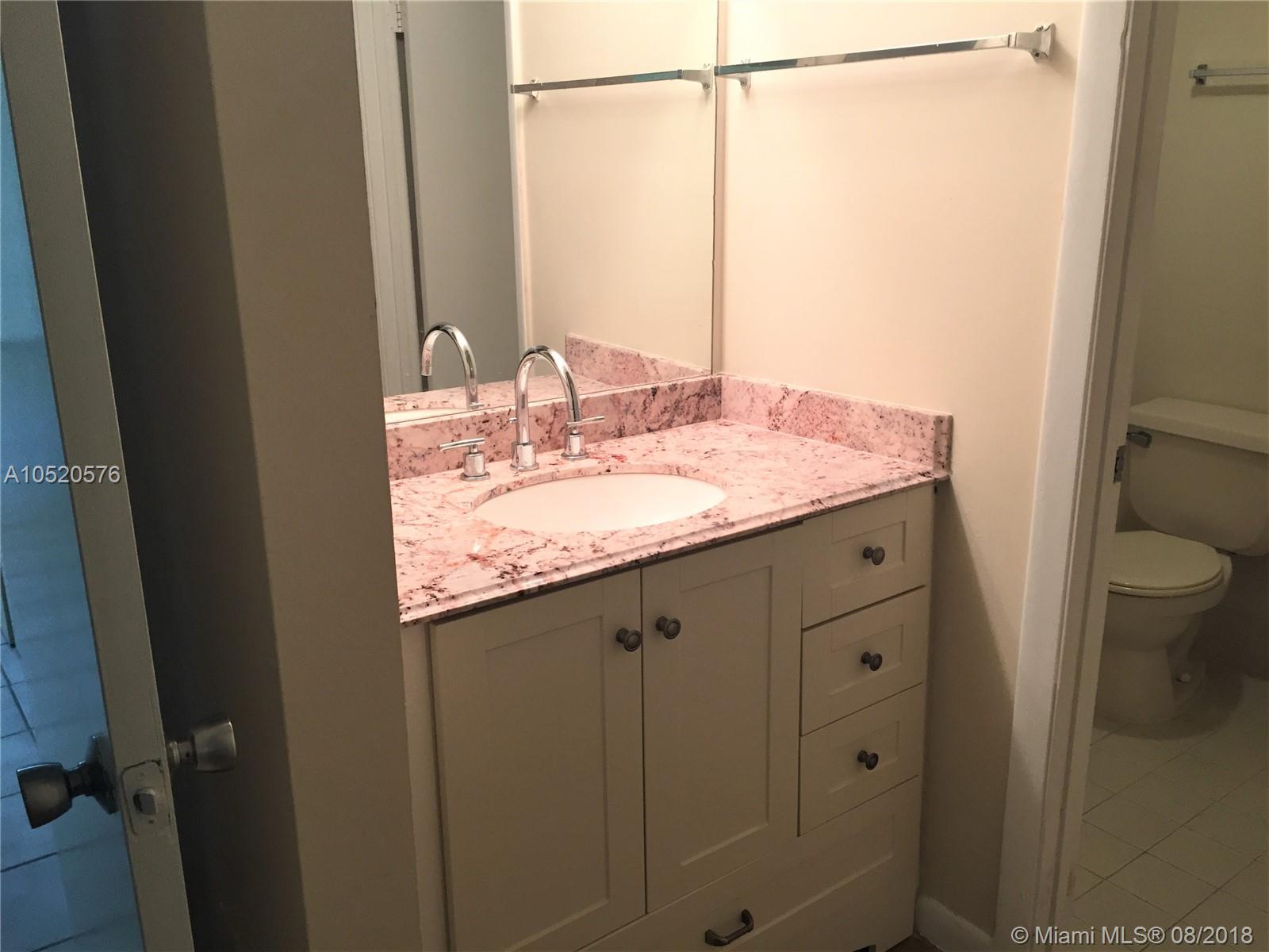 LE CLUB AT OLD CUTLER CON - Residential Lease