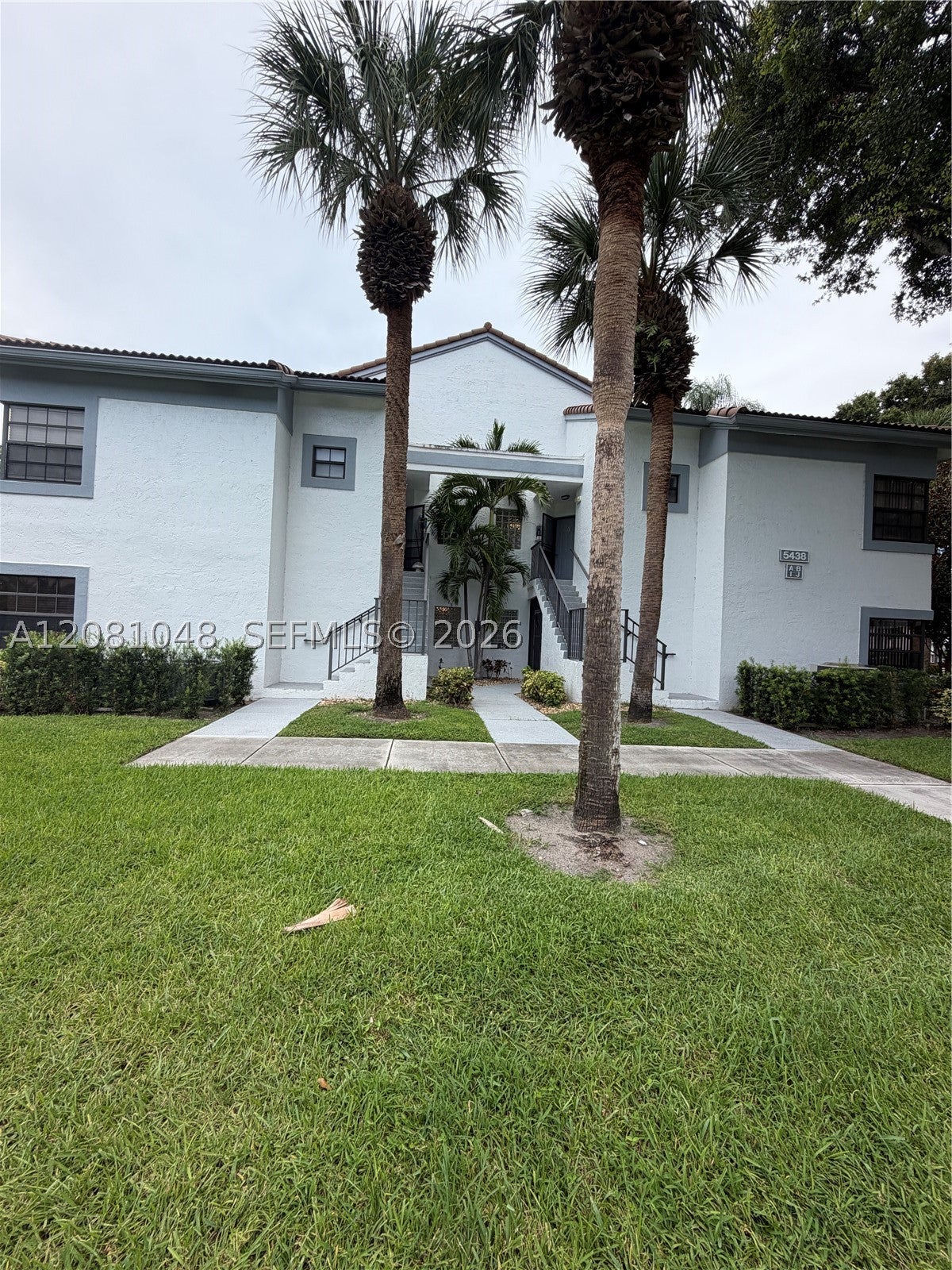 5438 Verona Dr B