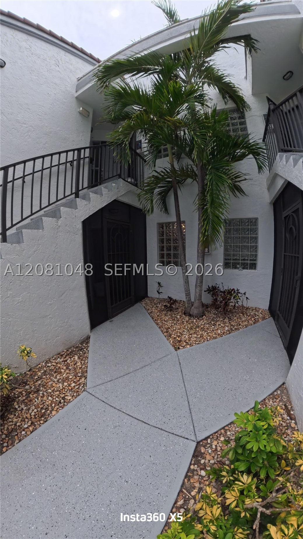 5438 Verona Dr B