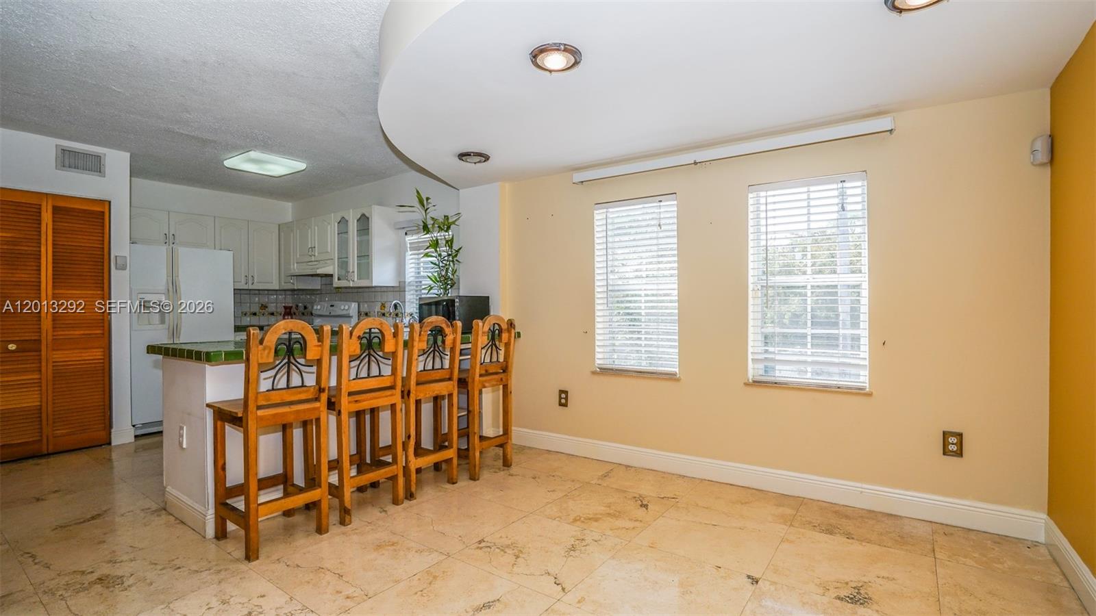 3356 Bird Ave 15