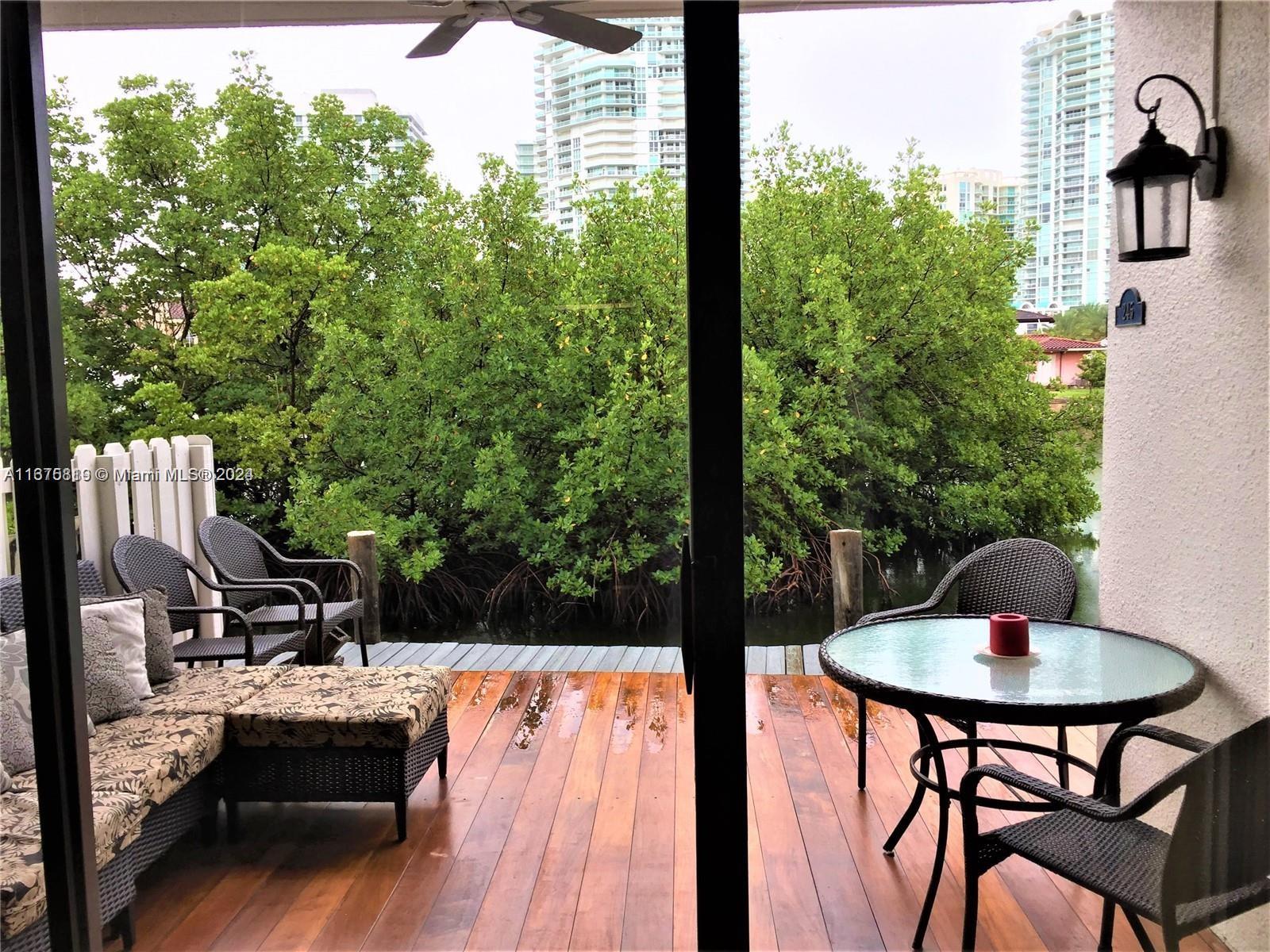 POINCIANA IS YT & RCQ CLU - Residential