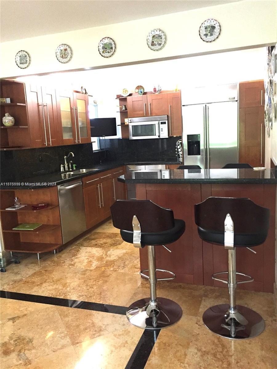 POINCIANA IS YT & RCQ CLU - Residential