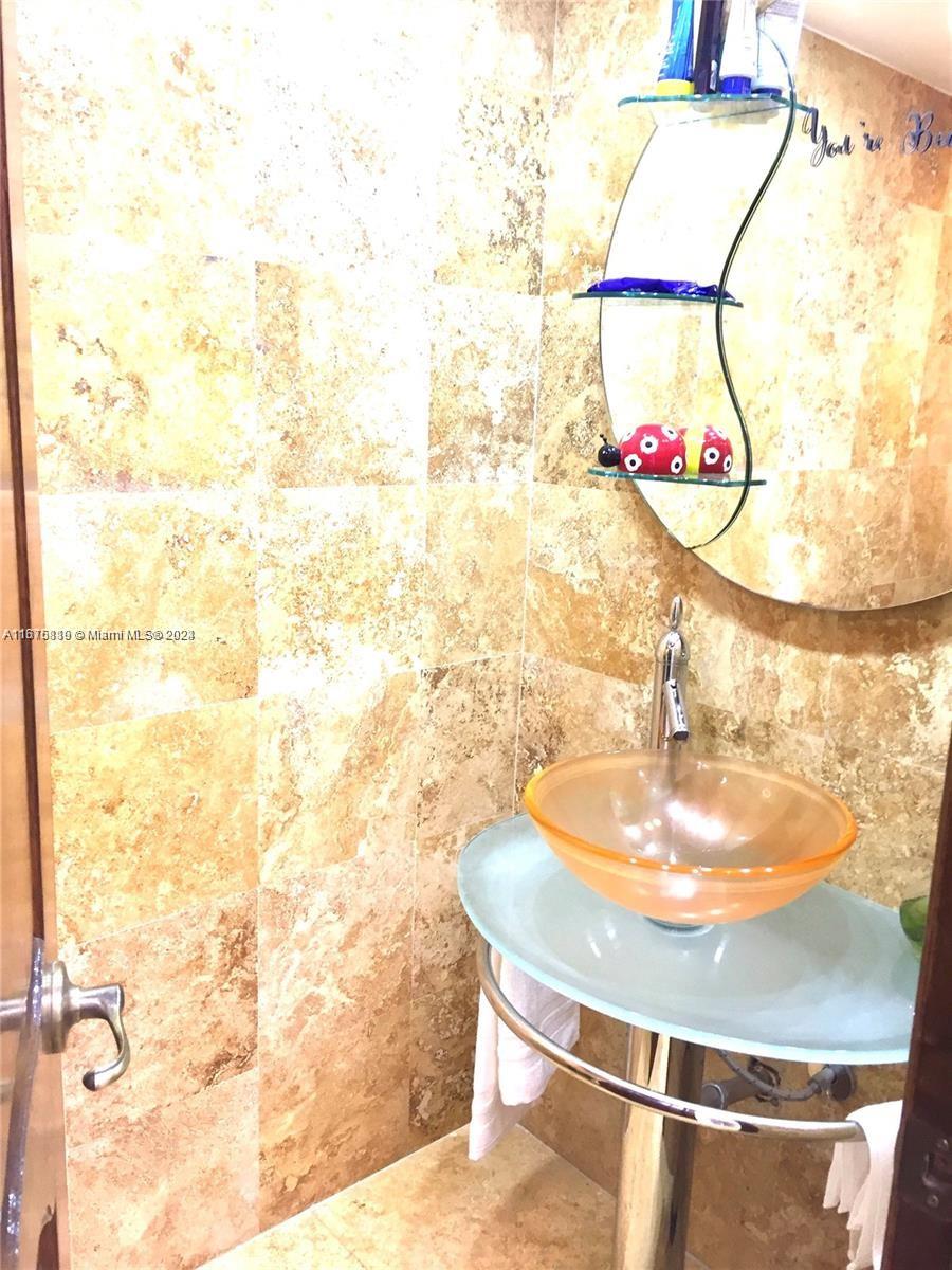 POINCIANA IS YT & RCQ CLU - Residential