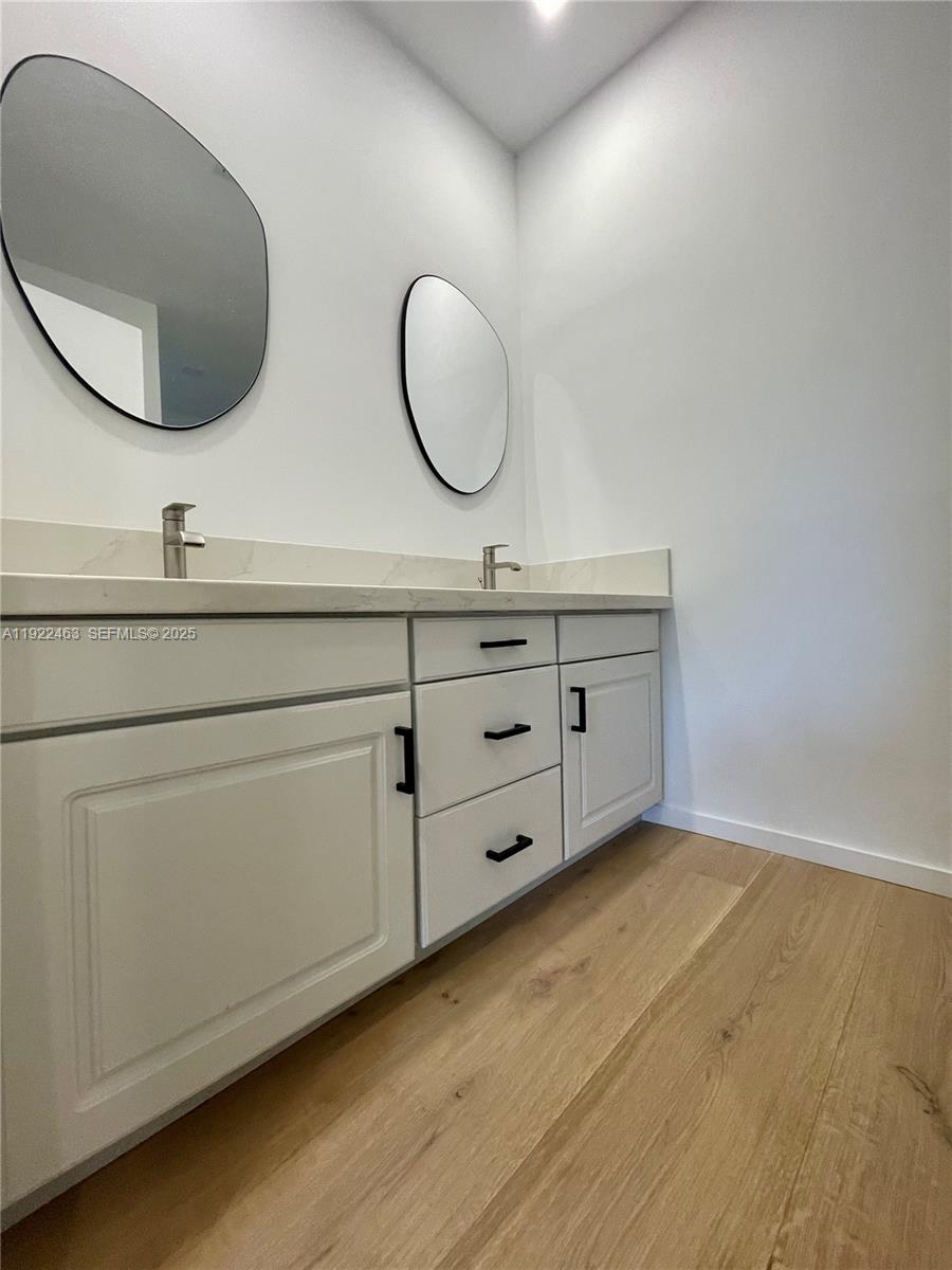 ROYAL PALM HARBOR 1ST ADD - Residential Lease